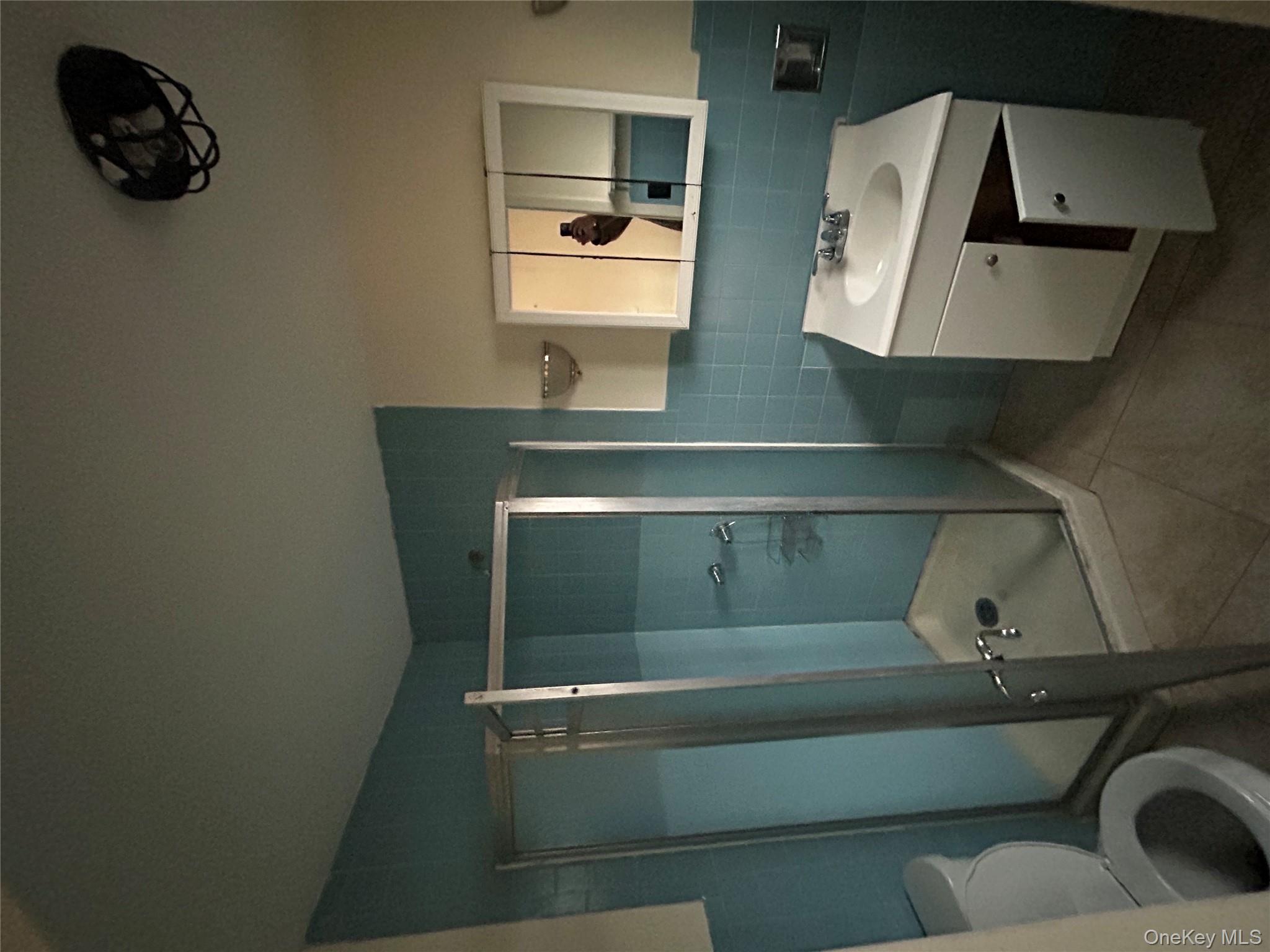 #17 photo, 155 Dahlia Drive, سوفولك Mastic Beach , NY 11951