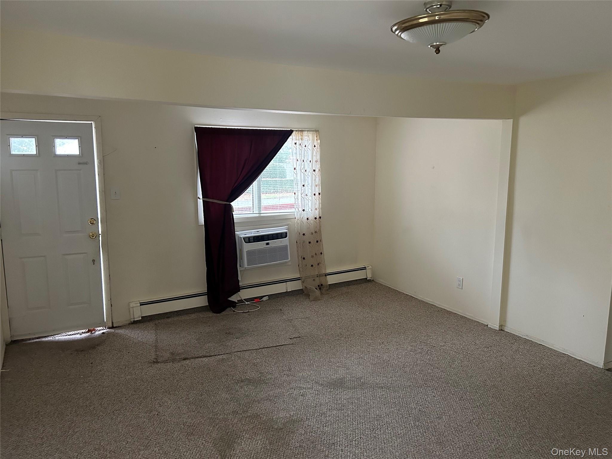 #4 photo, 155 Dahlia Drive, سوفولك Mastic Beach , NY 11951