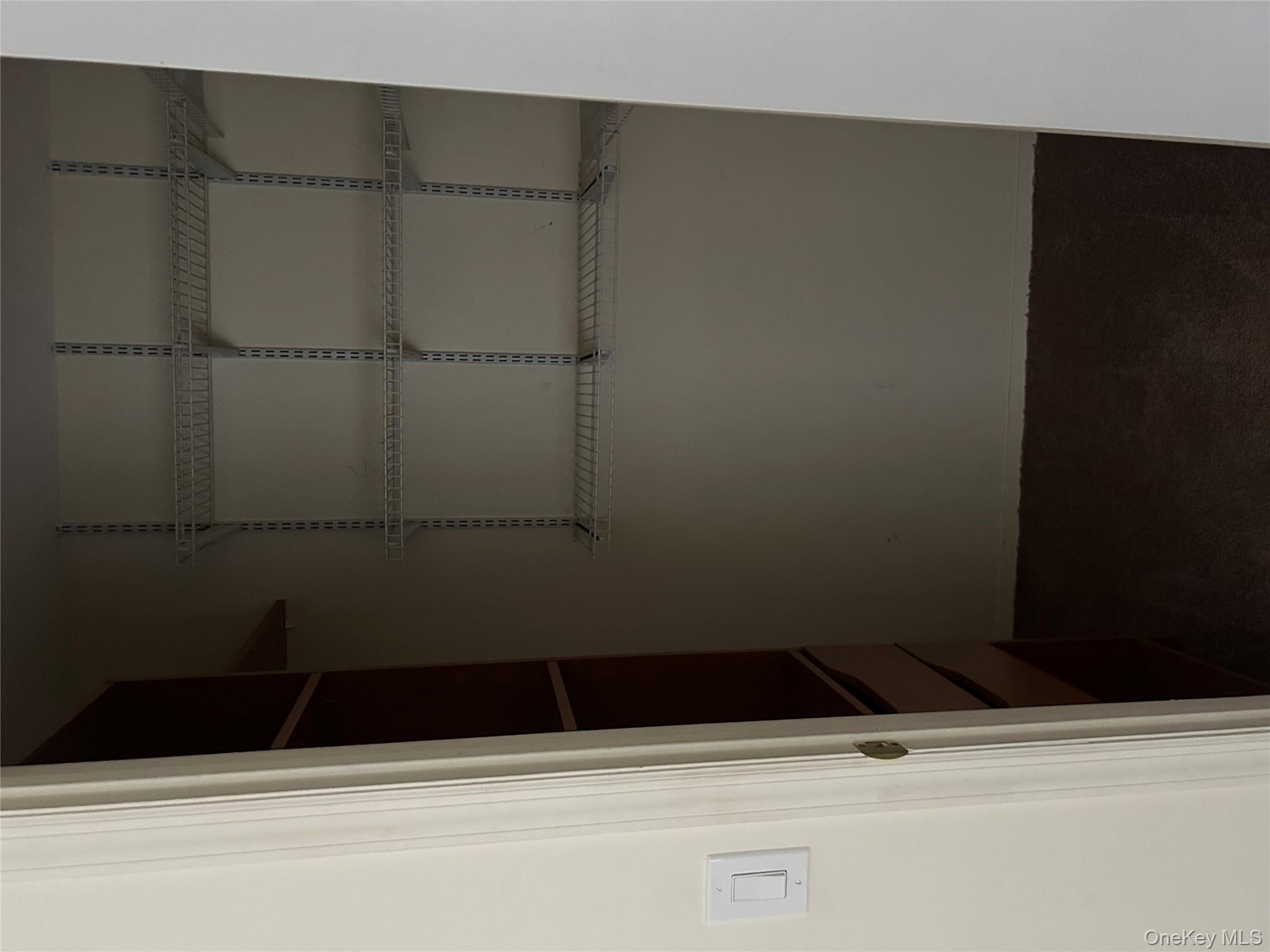 #9 photo, 155 Dahlia Drive, سوفولك Mastic Beach , NY 11951