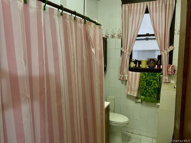 #6 photo, 33-21 82nd Street, Jackson Heights , NY 11372