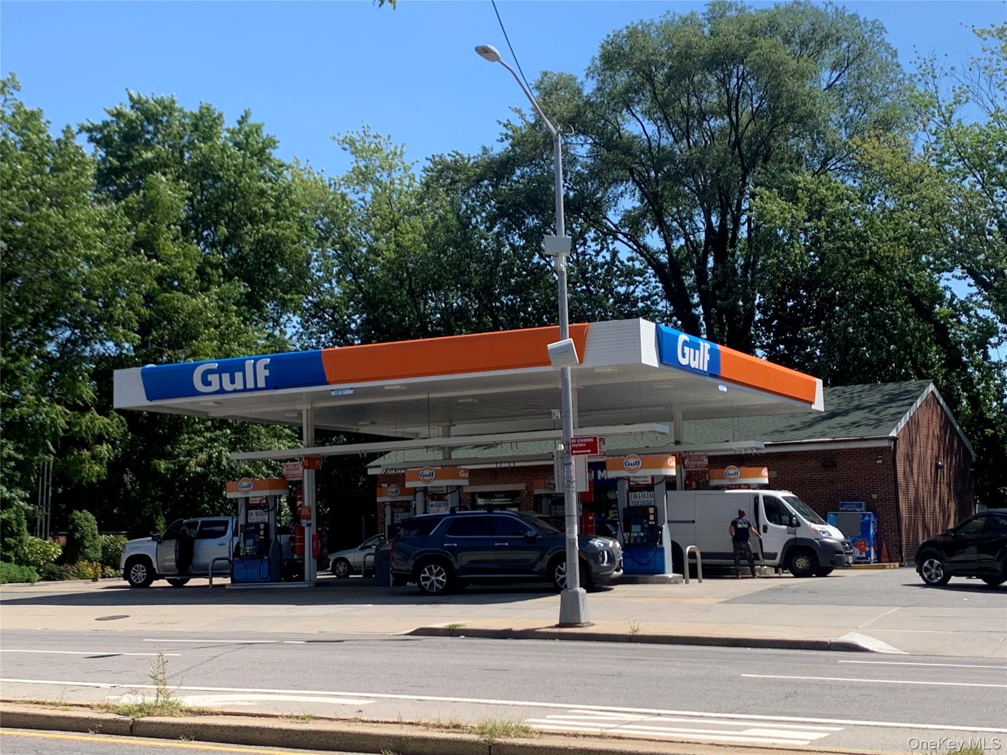 #8 photo, 7704 141st Street, Kew Garden Hills , NY 11367