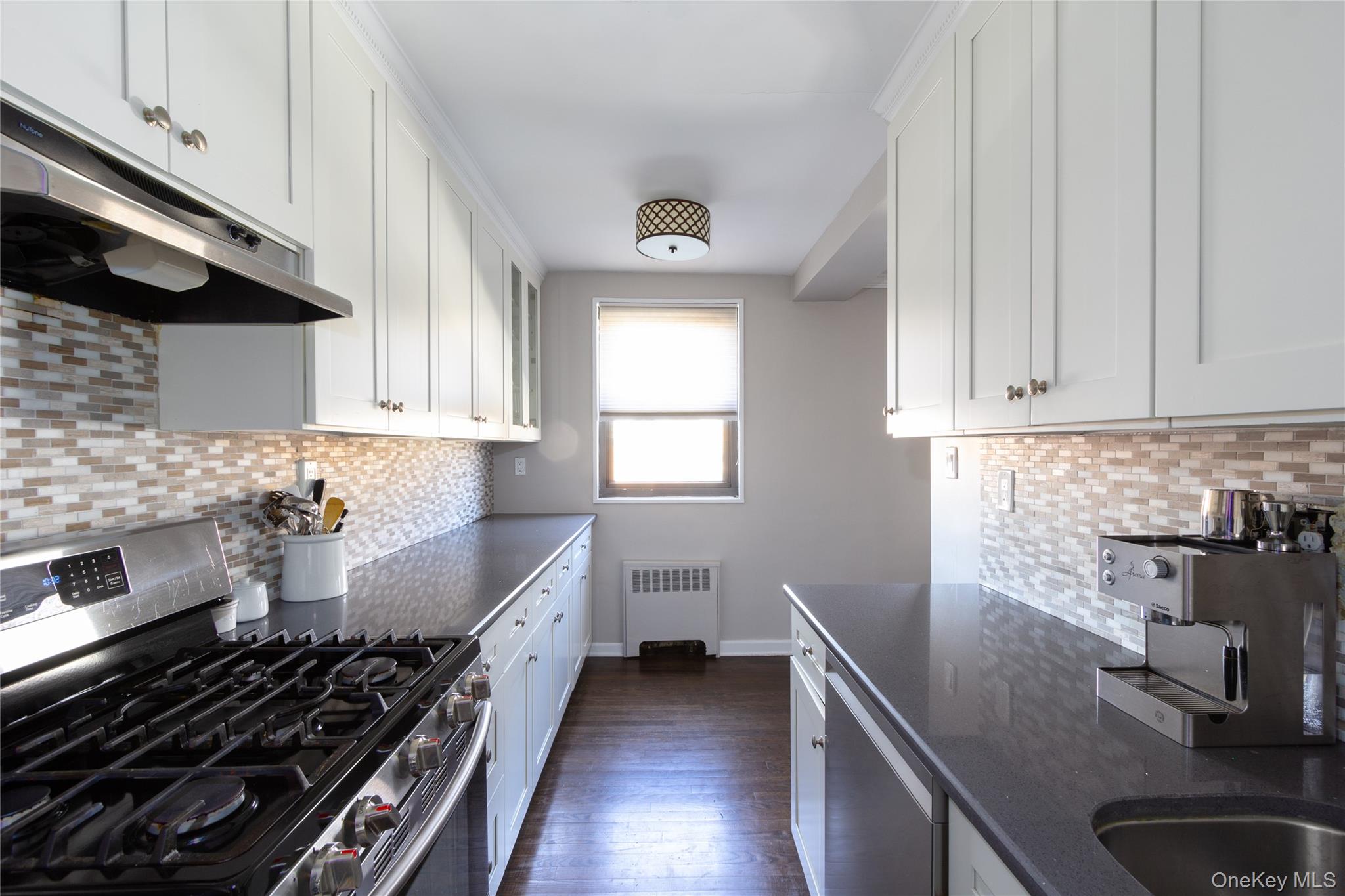 #10 photo, 163-62 Willets Point Boulevard, Whitestone , NY 11357