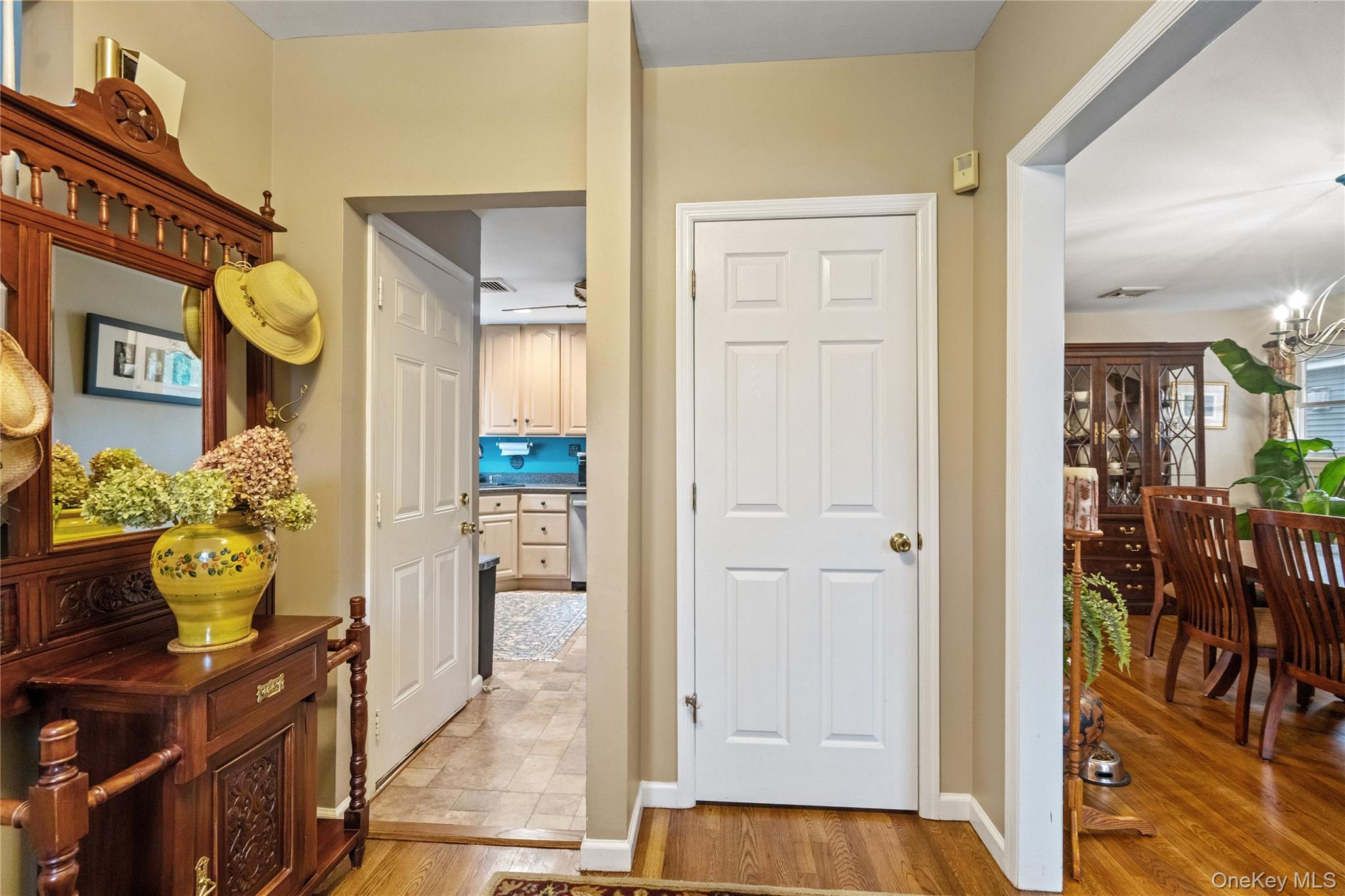 #3 photo, 1617 Richard Avenue, Merrick , NY 11566