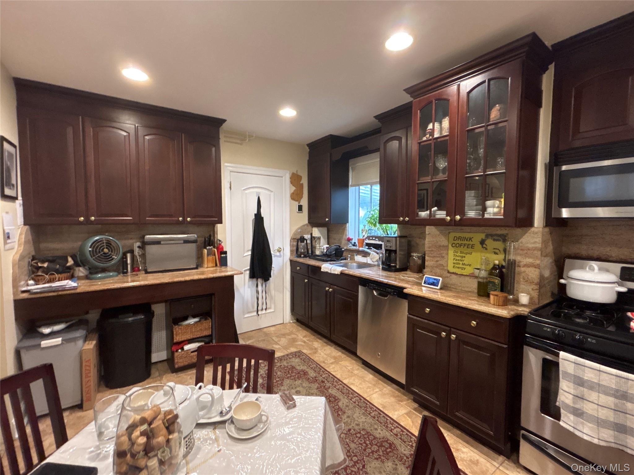 #5 photo, 30 Hicks Lane, Great Neck , NY 11024