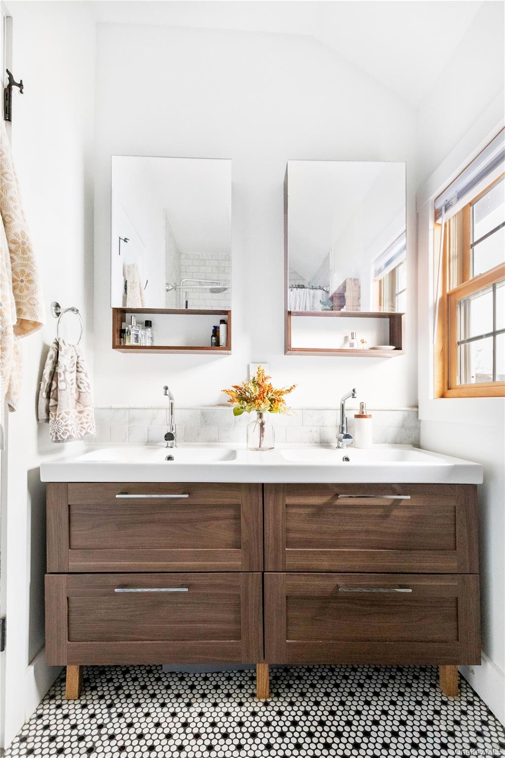 #15 photo, 16 Wiggins Avenue, Patchogue , NY 11772