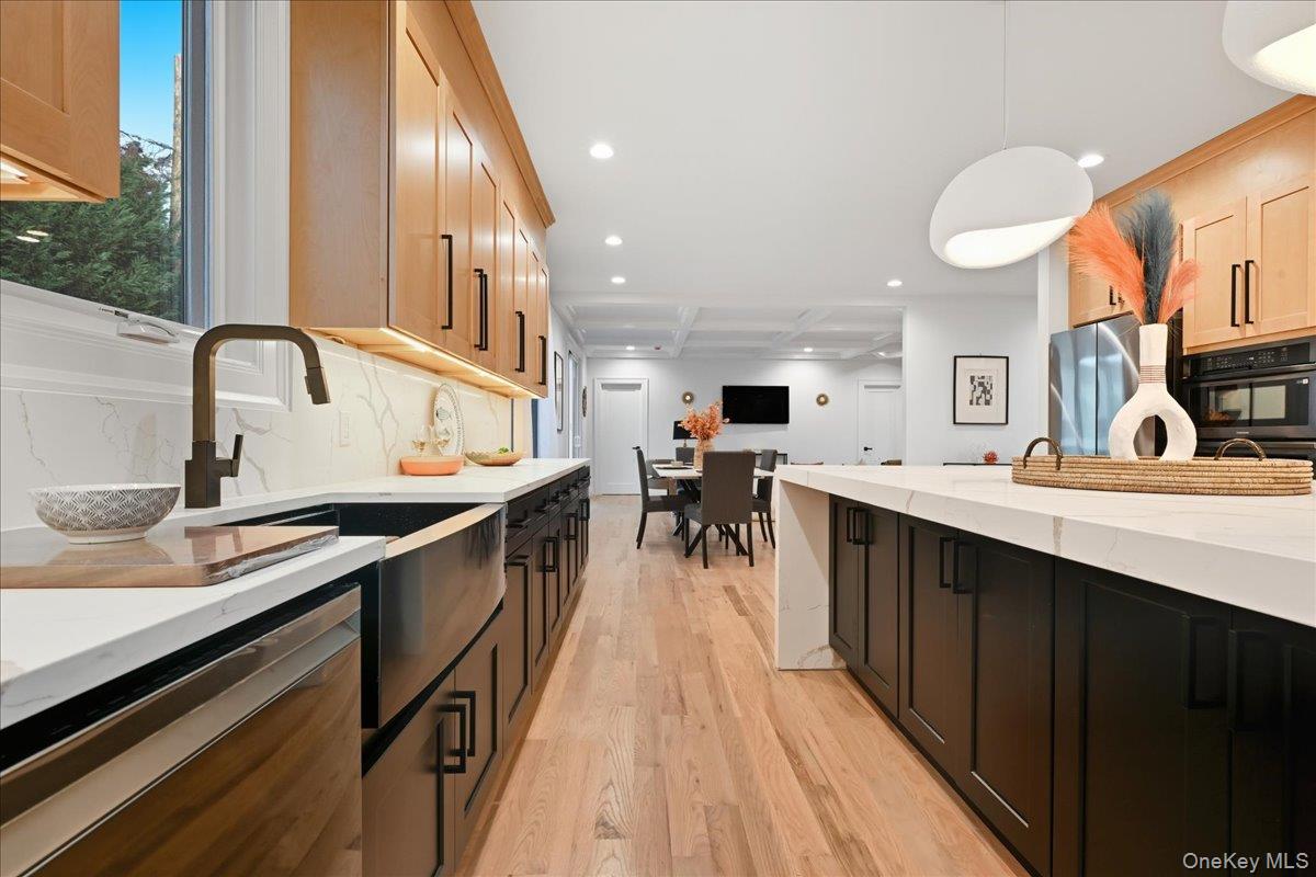 #17 photo, 267 Sprucewood Drive, Levittown , NY 11756