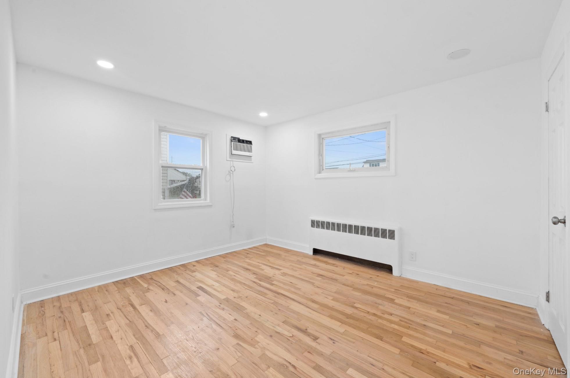 #6 photo, 2573 Legion Street, Bellmore , NY 11710