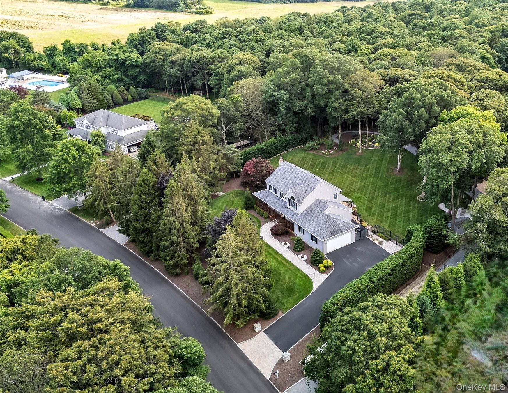 #3 photo, 181 Landing Lane, Baiting Hollow , NY 11933