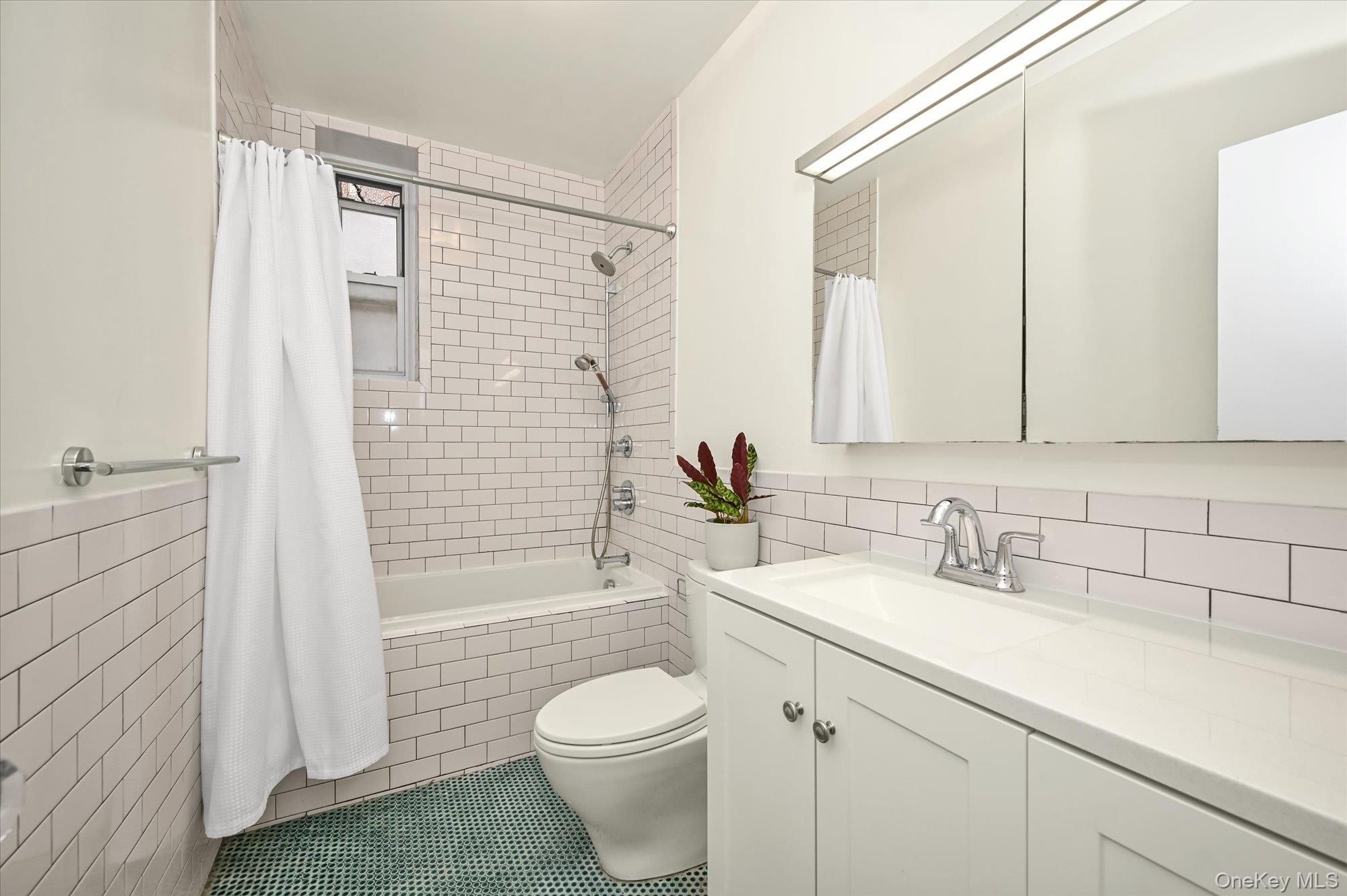 #11 photo, 37-16 80th Street, Jackson Heights , NY 11372