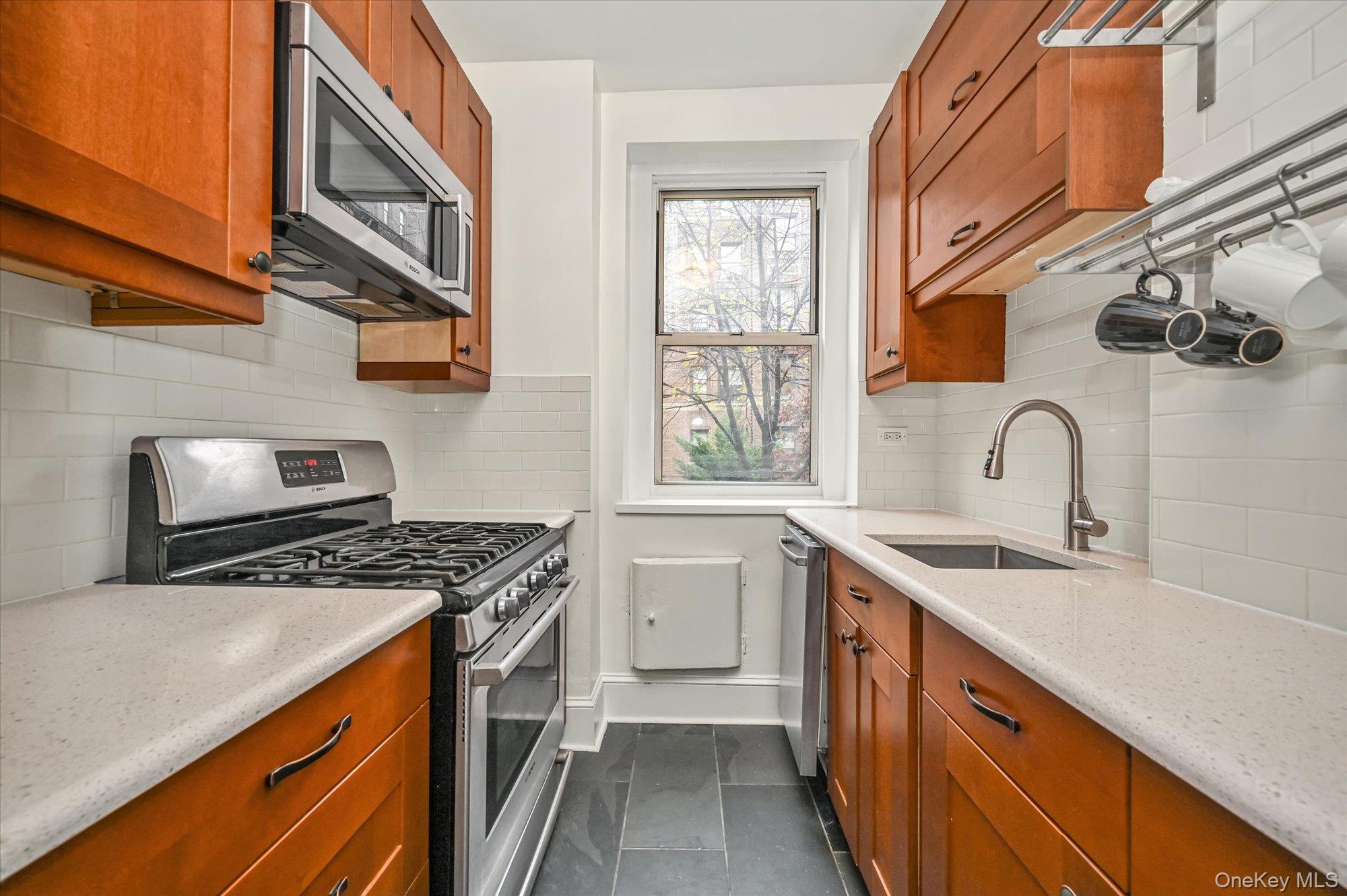 #7 photo, 37-16 80th Street, Jackson Heights , NY 11372