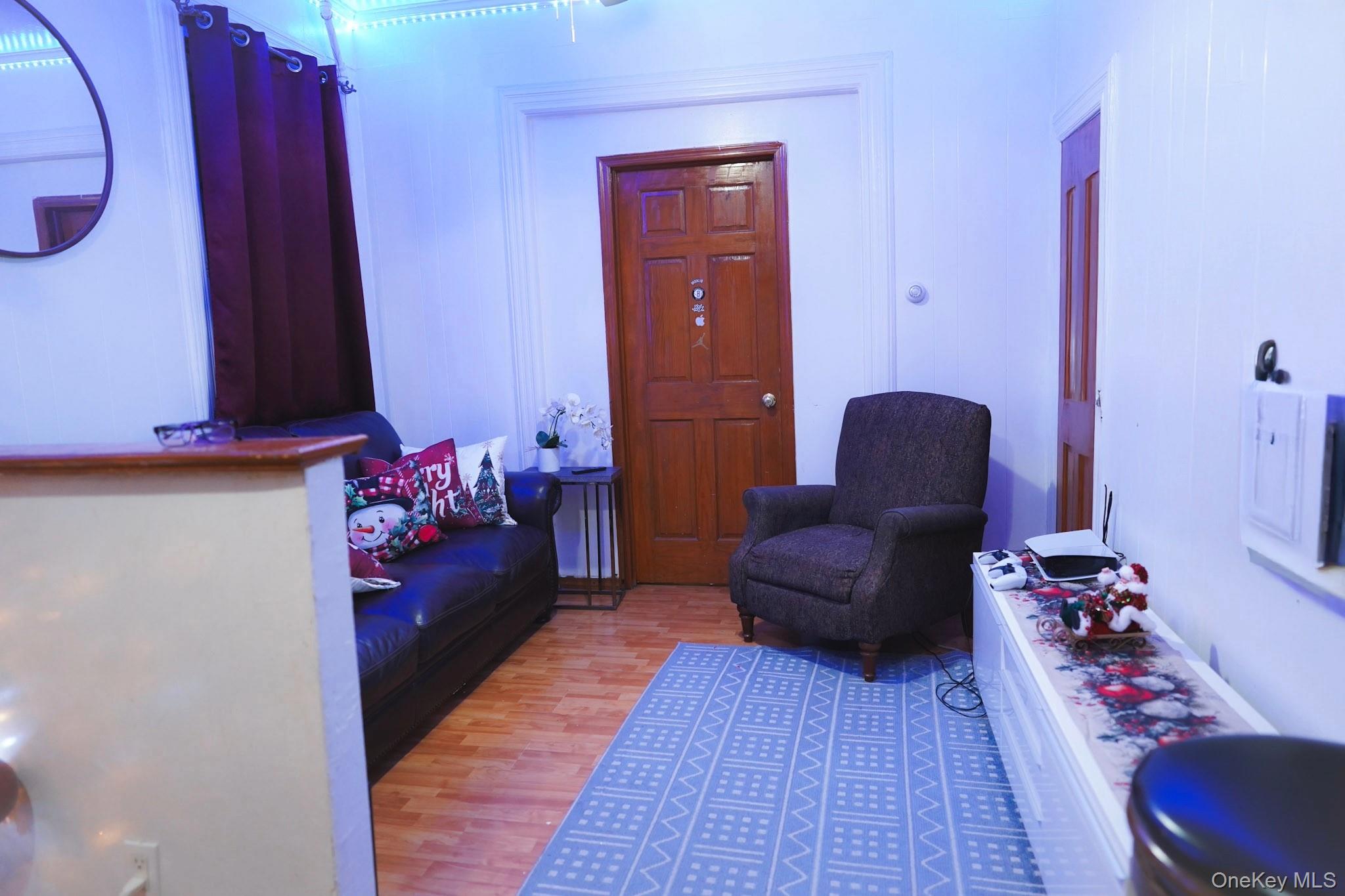 #10 photo, 80-60 90 Avenue, كوينز Woodhaven , NY 11421