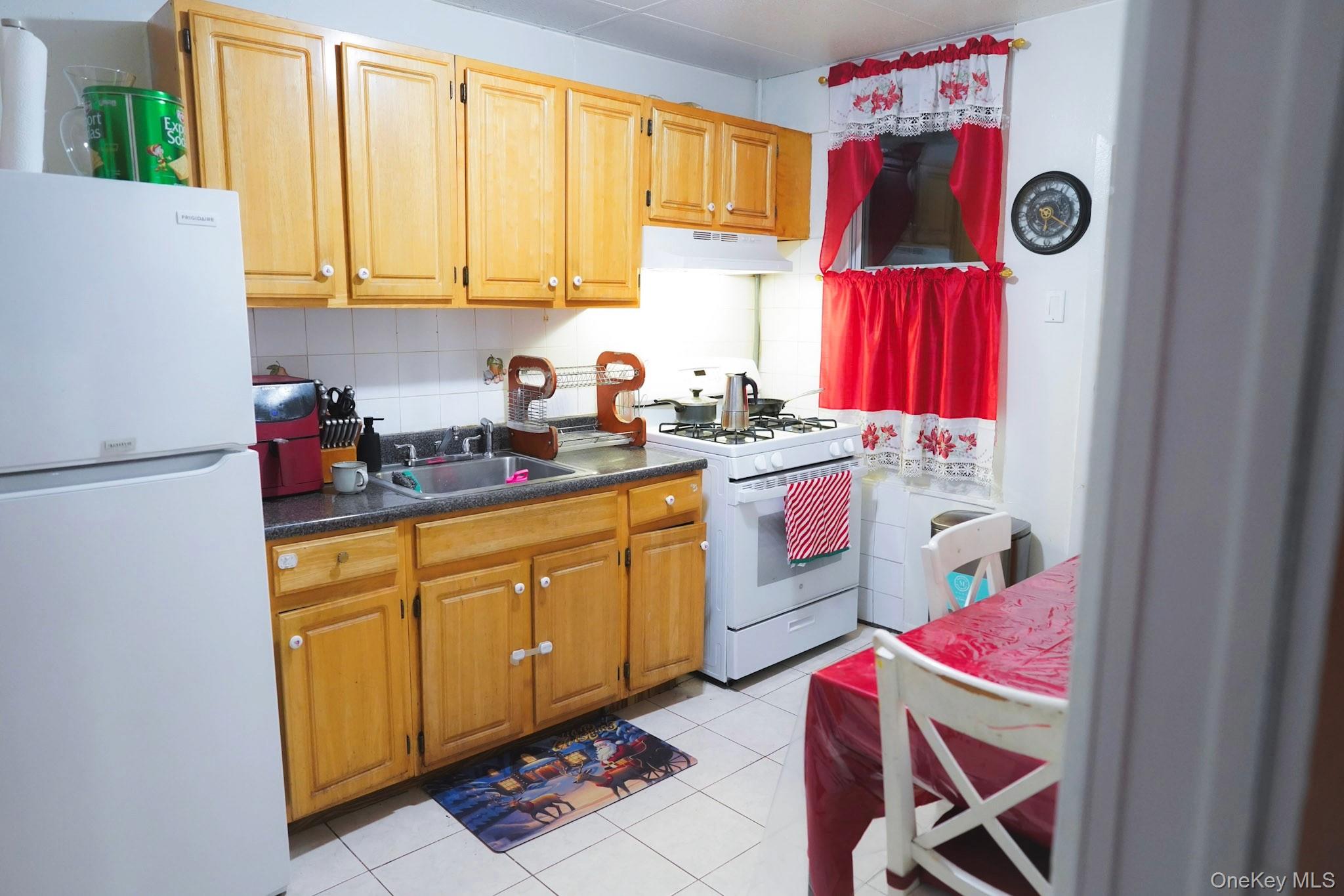 #7 photo, 80-60 90 Avenue, كوينز Woodhaven , NY 11421