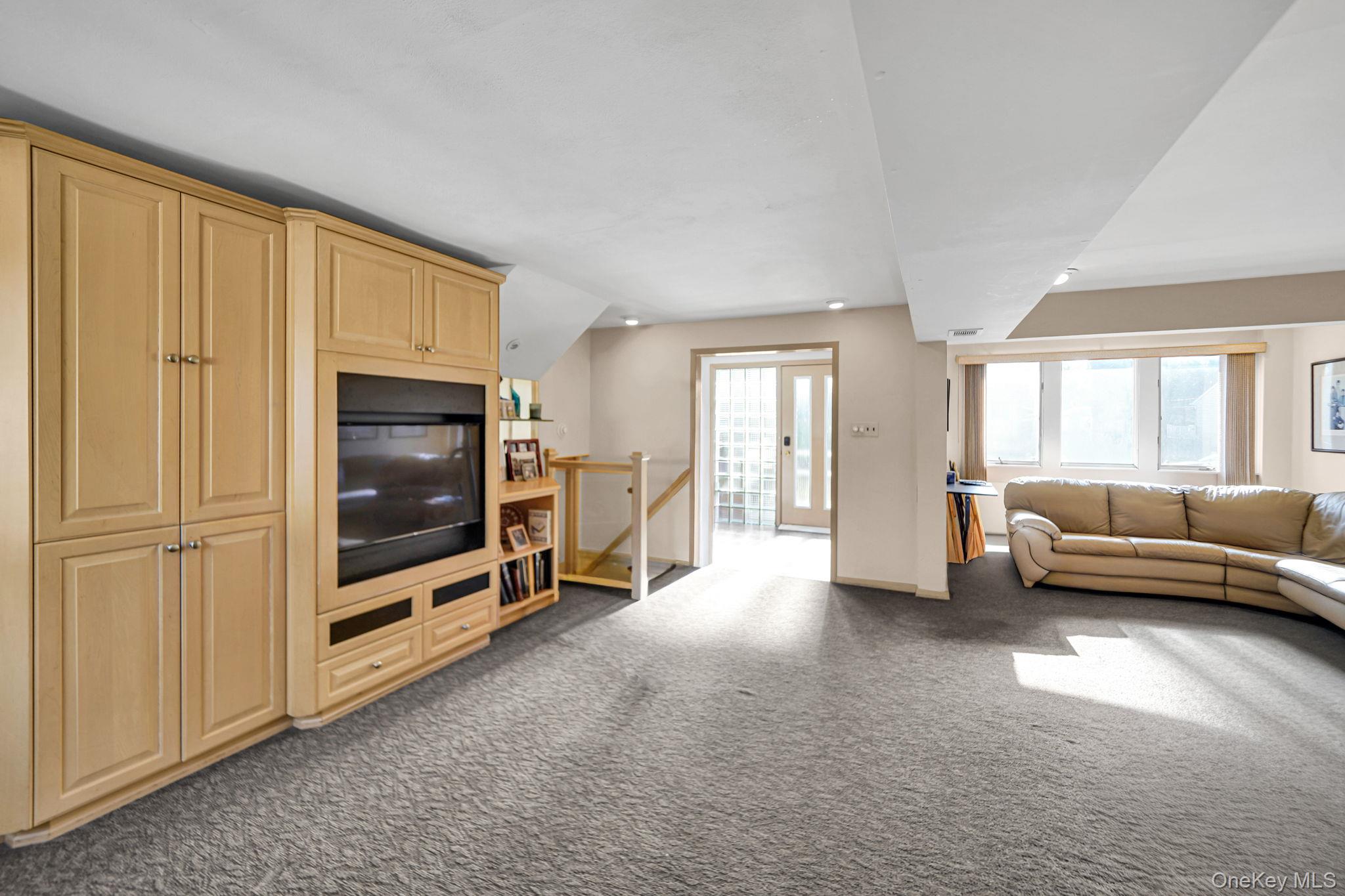 #11 photo, 11 Fordham Drive, Plainview , NY 11803