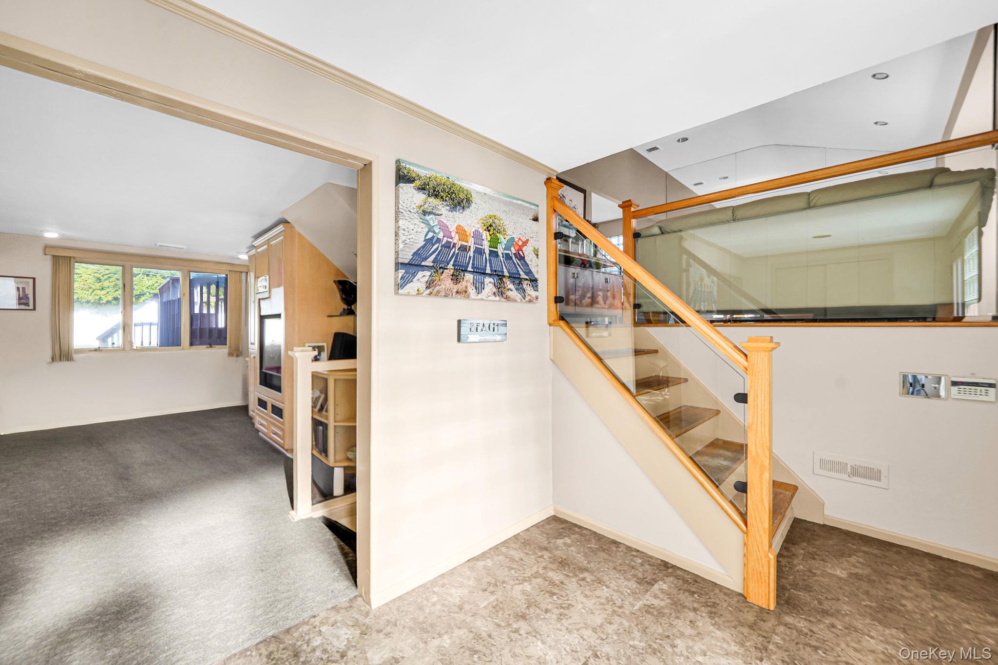 #14 photo, 11 Fordham Drive, Plainview , NY 11803