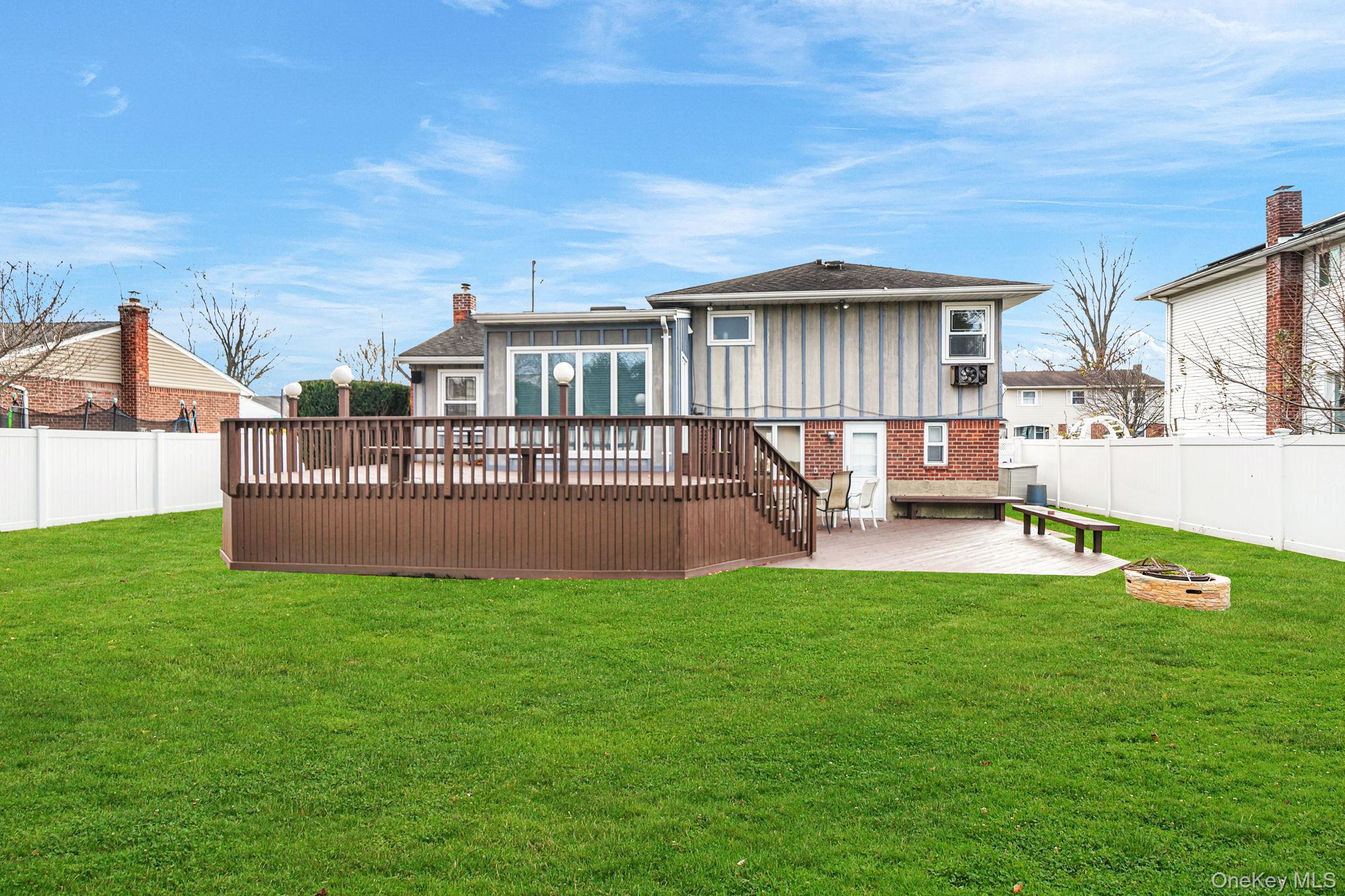 #5 photo, 11 Fordham Drive, Plainview , NY 11803