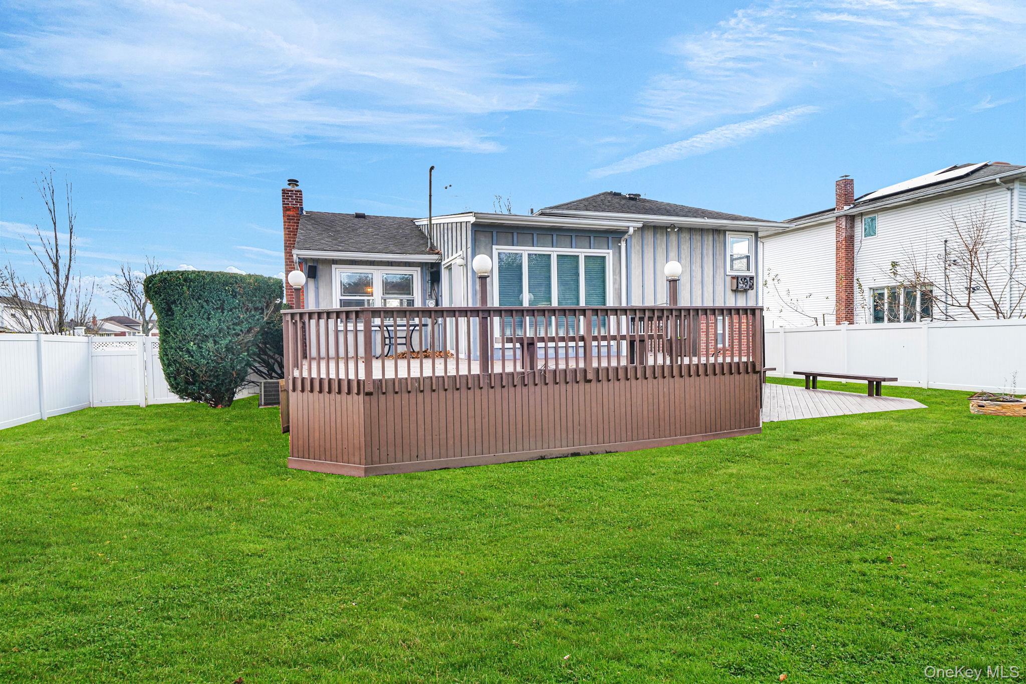 #6 photo, 11 Fordham Drive, Plainview , NY 11803