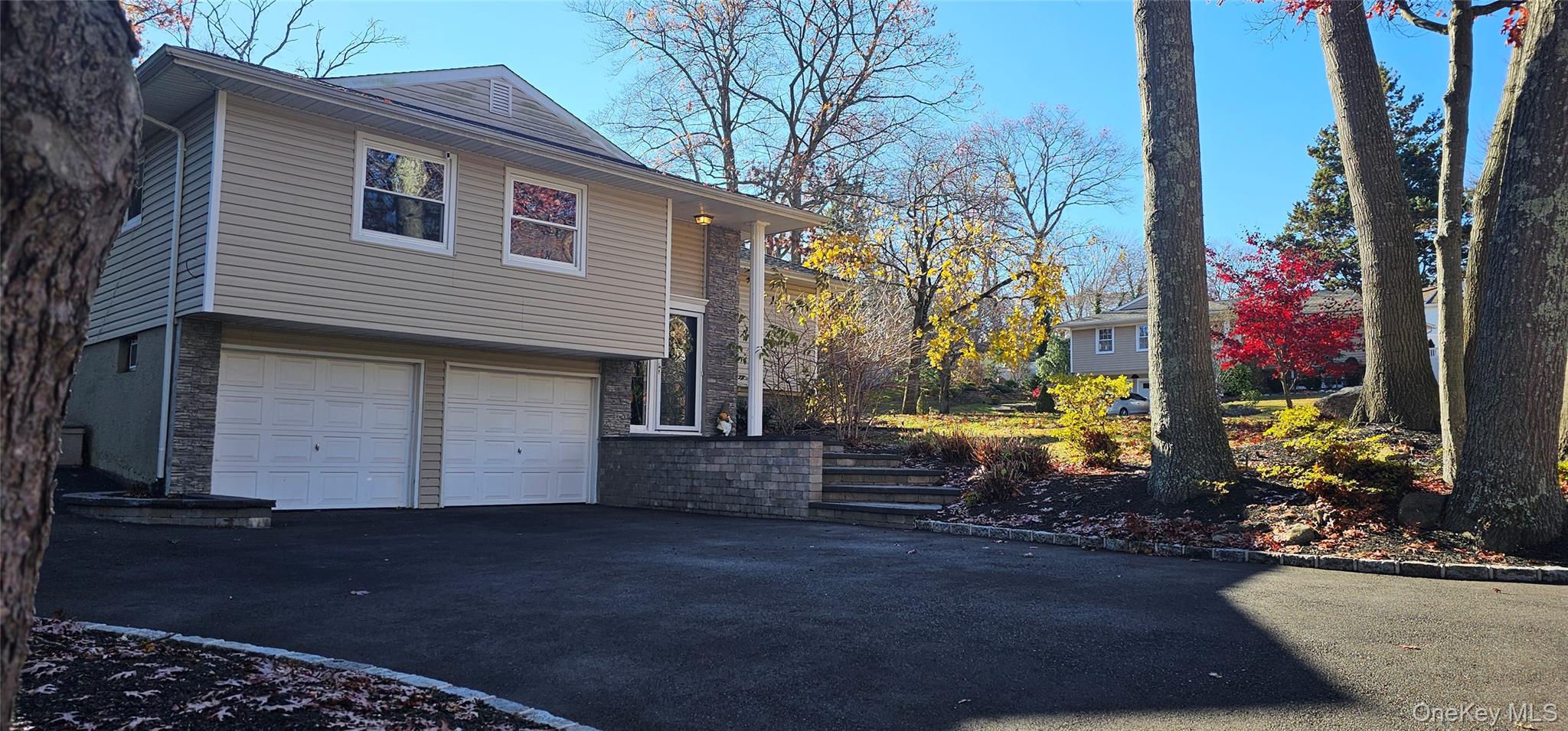 #1 photo, 4 Park Road, Rocky Point , NY 11778