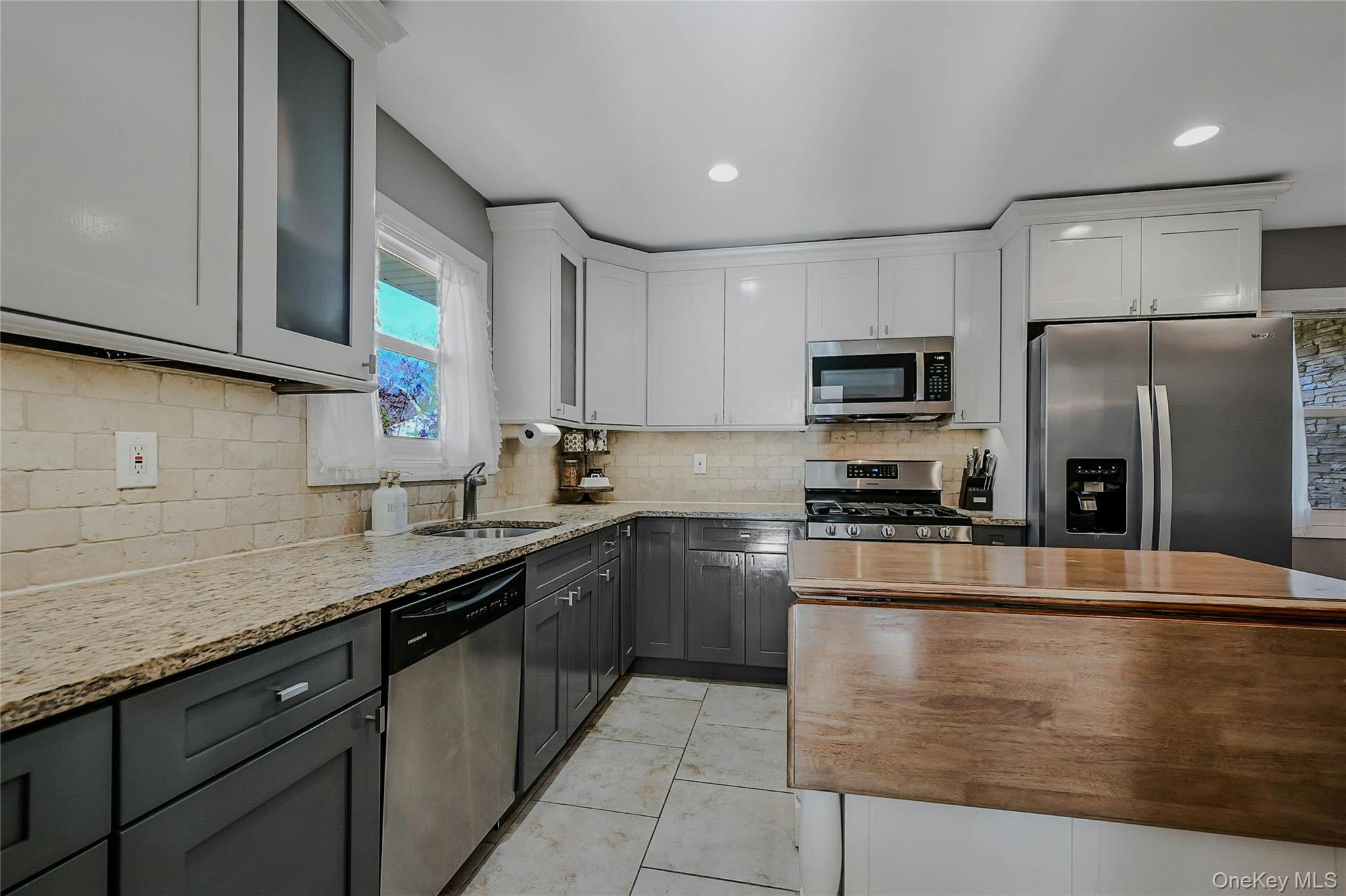 #15 photo, 4 Park Road, 東長島 Rocky Point , NY 11778