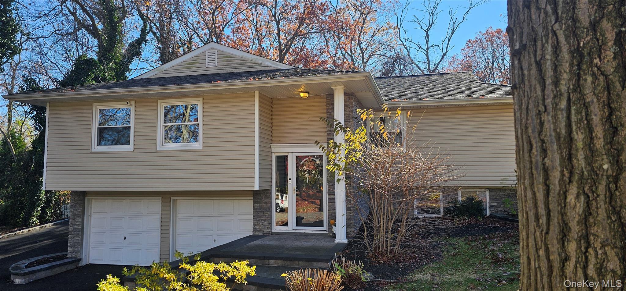 #2 photo, 4 Park Road, Rocky Point , NY 11778