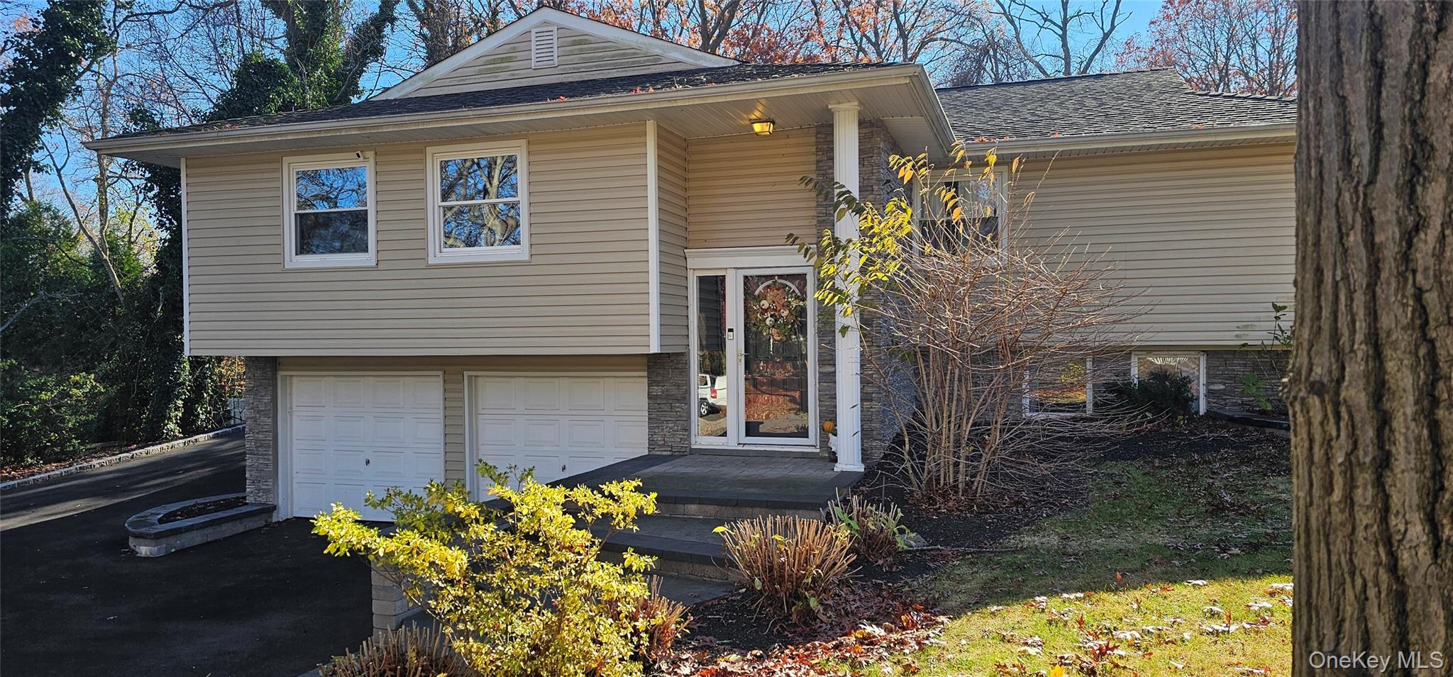 #4 photo, 4 Park Road, Rocky Point , NY 11778