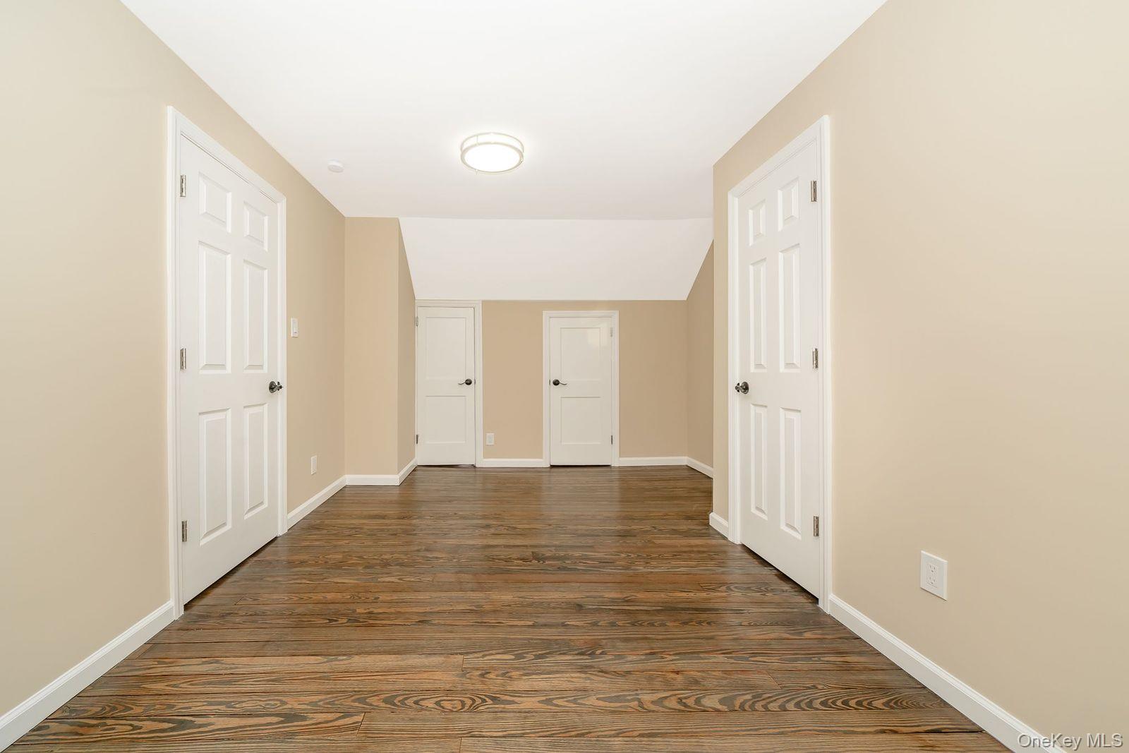 #16 photo, 123 4th Avenue, Huntington , NY 11746