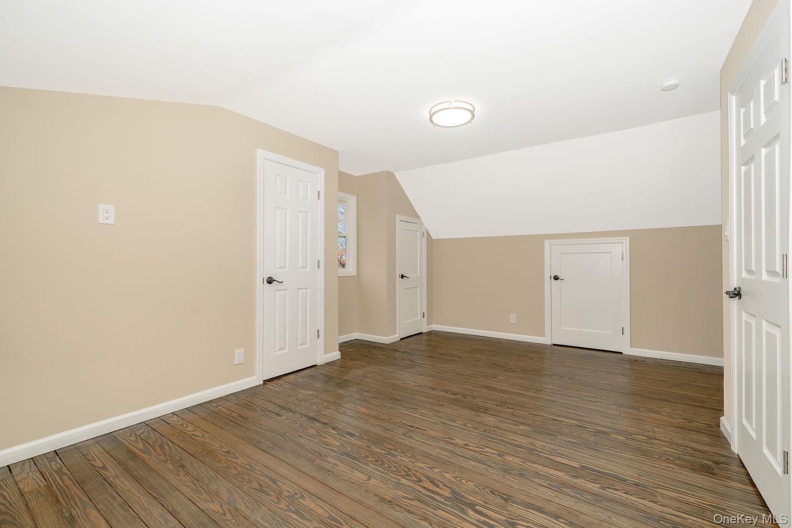 #18 photo, 123 4th Avenue, Huntington , NY 11746