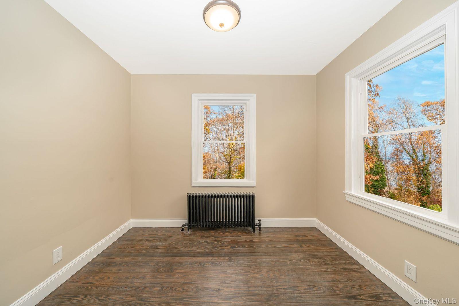 #4 photo, 123 4th Avenue, Huntington , NY 11746