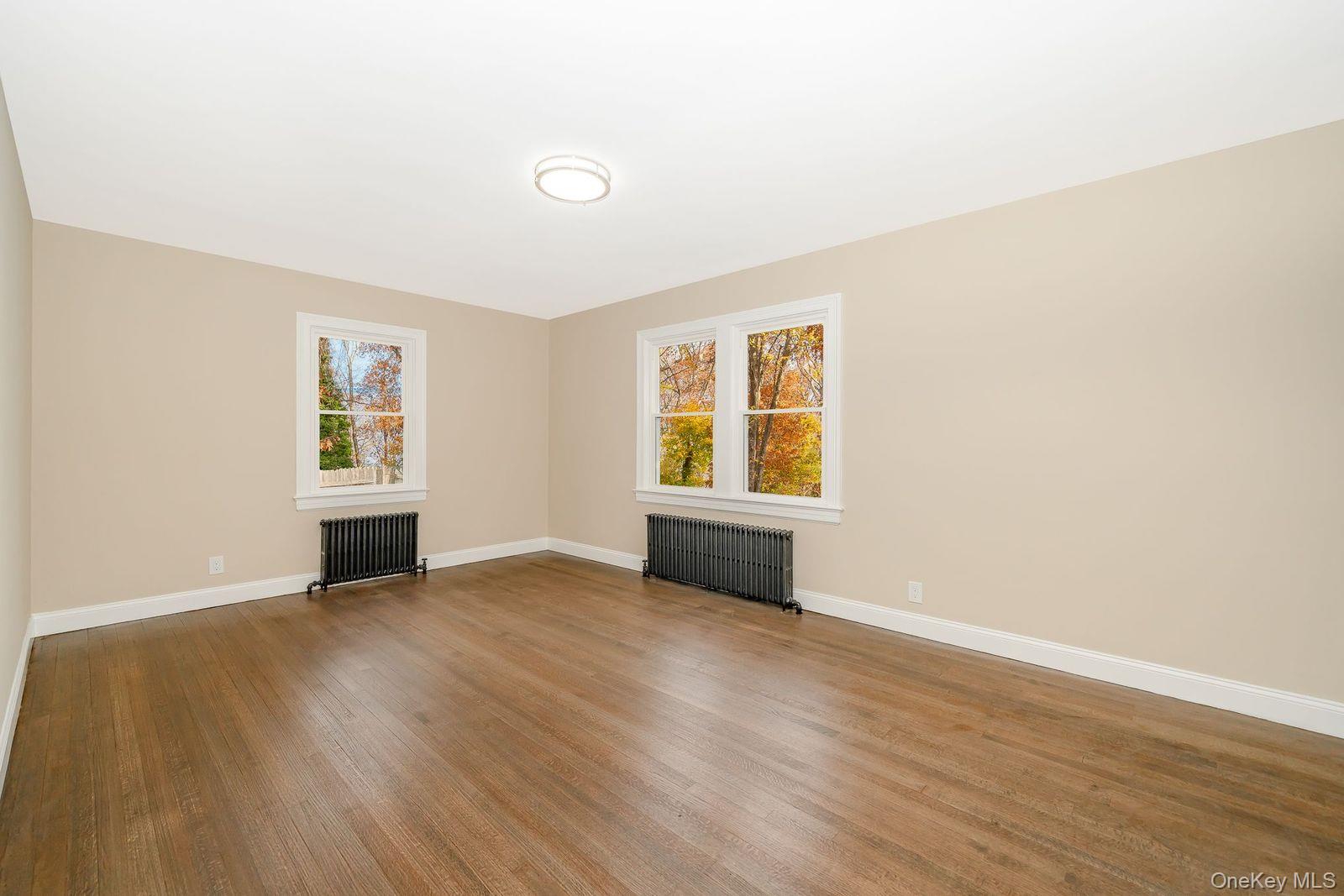 #7 photo, 123 4th Avenue, Huntington , NY 11746