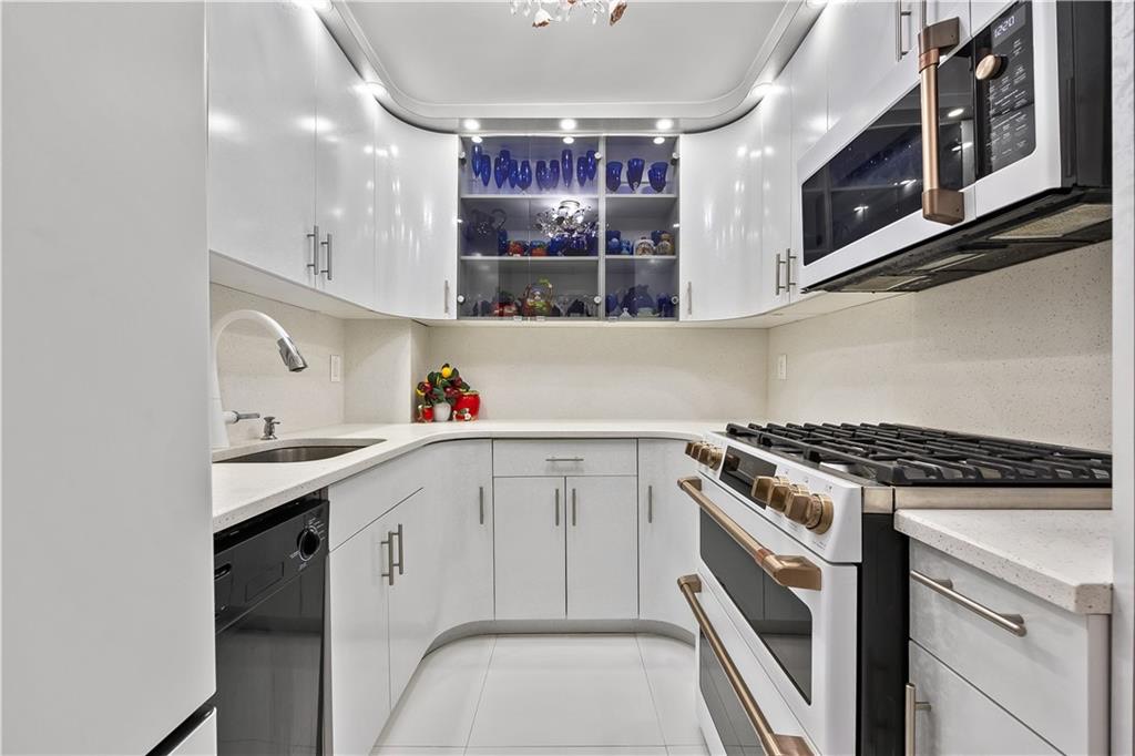 #12 photo, 40 Brighton 1st Road, #10G, Brighton Beach , NY 11235