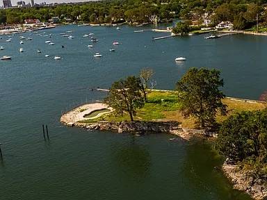 #5 photo, 1350 Greacen Point Rd, Mamaroneck , NY 10543