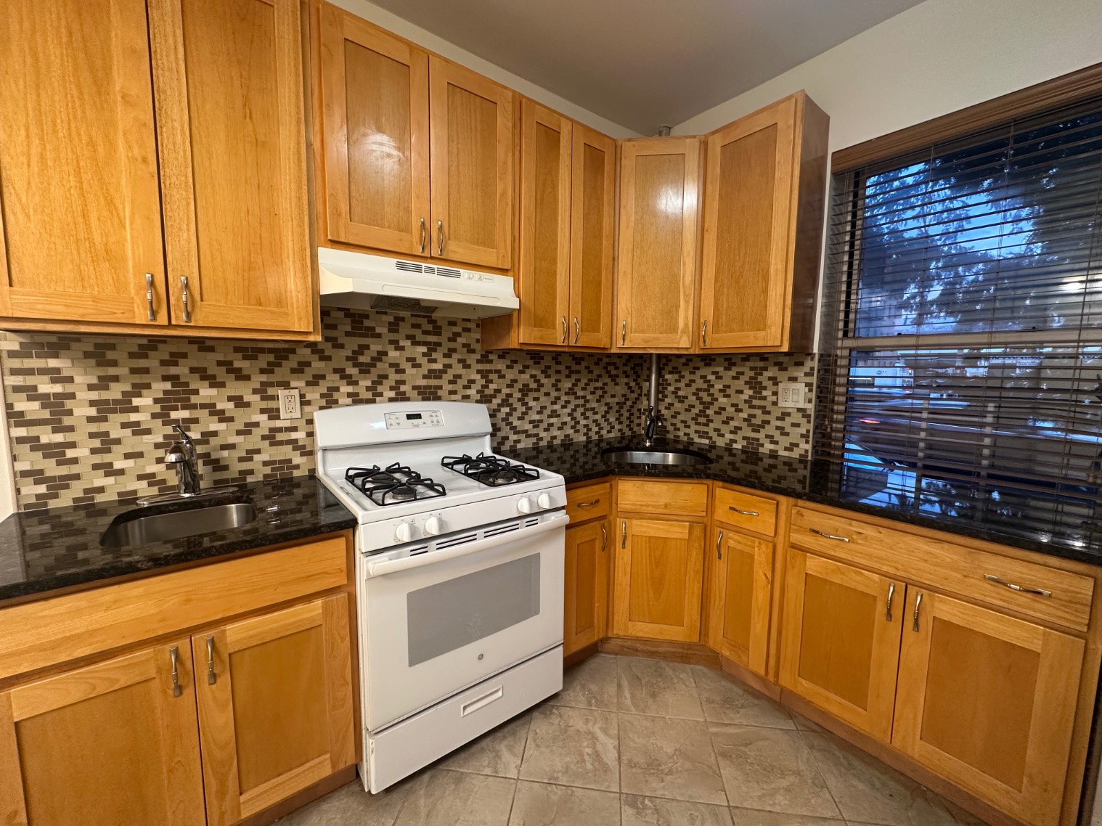 #3 photo, 1917 Avenue O, #1A, Brooklyn , NY 11230