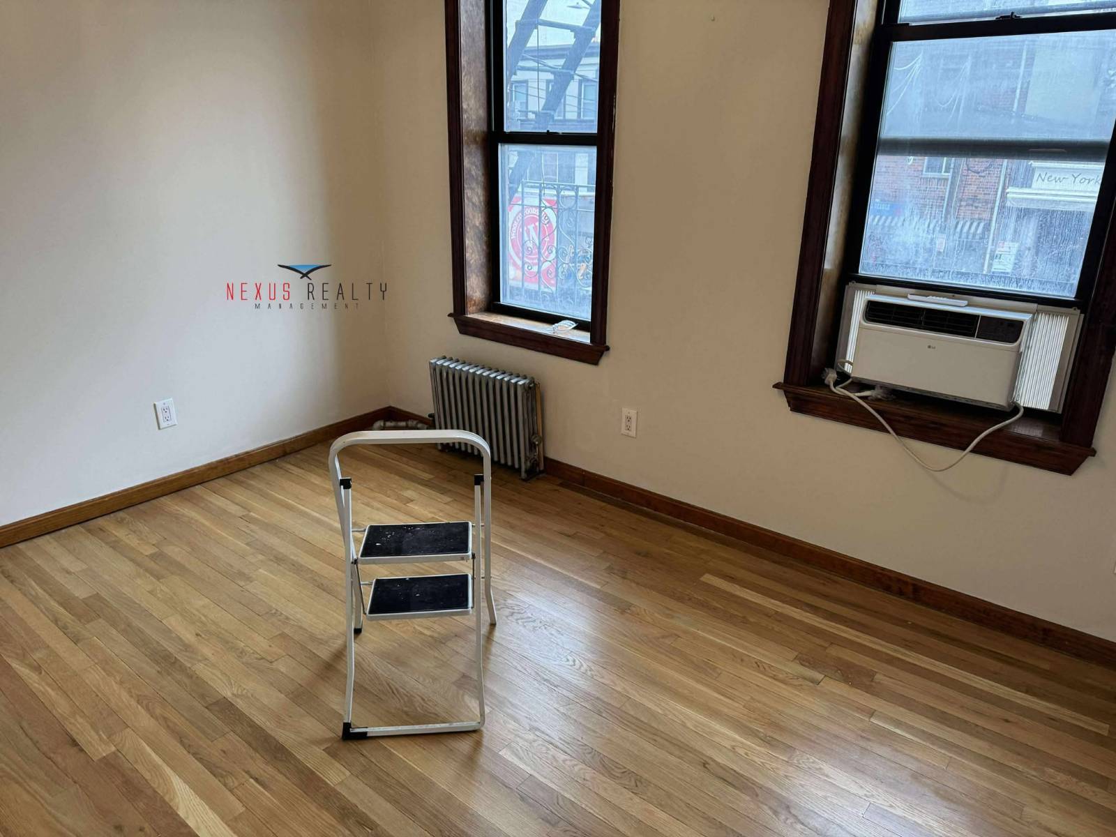 #3 photo, 23RD AVENUE & 31ST STREET, Astoria , NY 11105