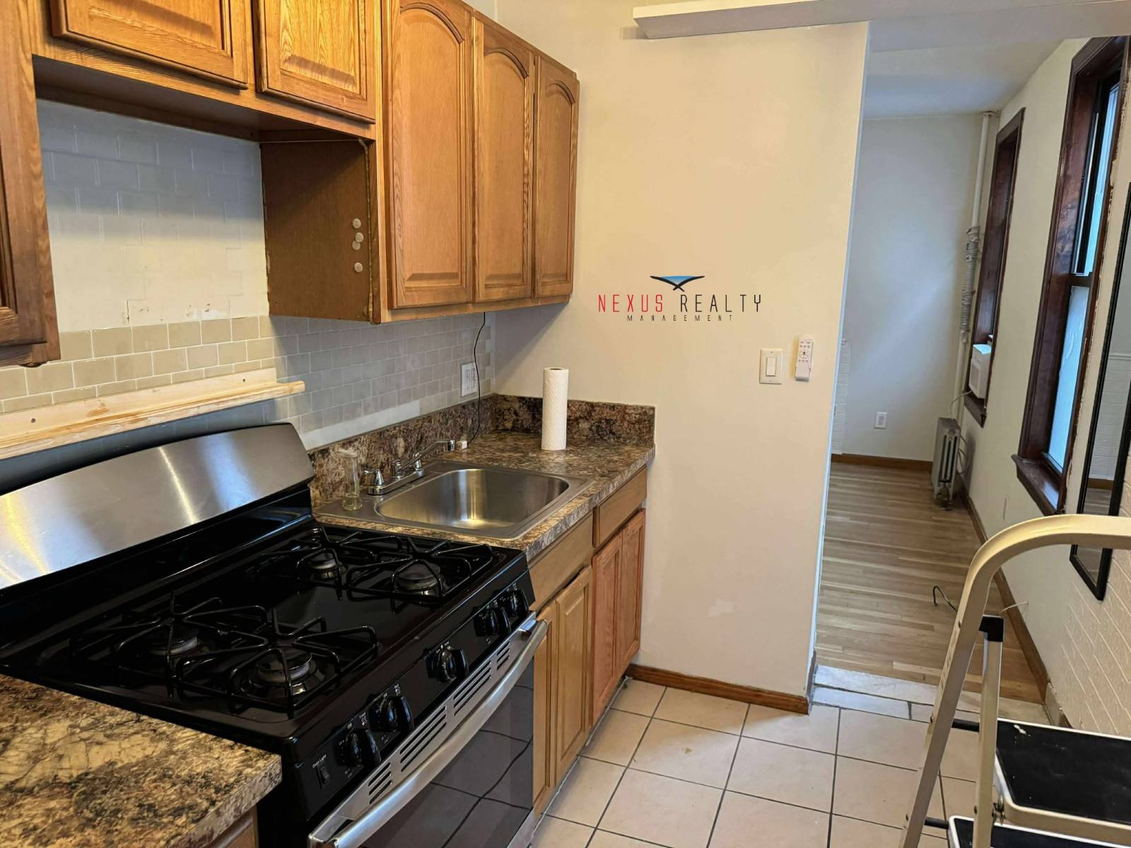 #5 photo, 23RD AVENUE & 31ST STREET, Astoria , NY 11105