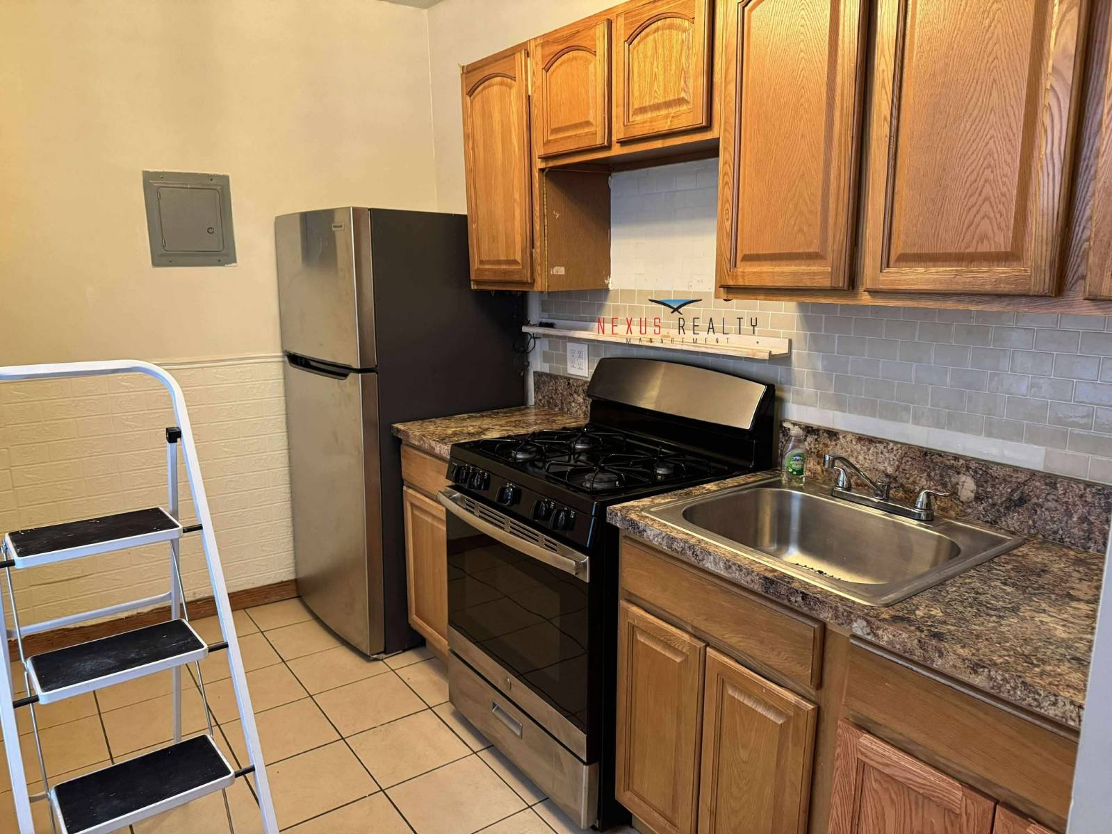 #6 photo, 23RD AVENUE & 31ST STREET, Astoria , NY 11105