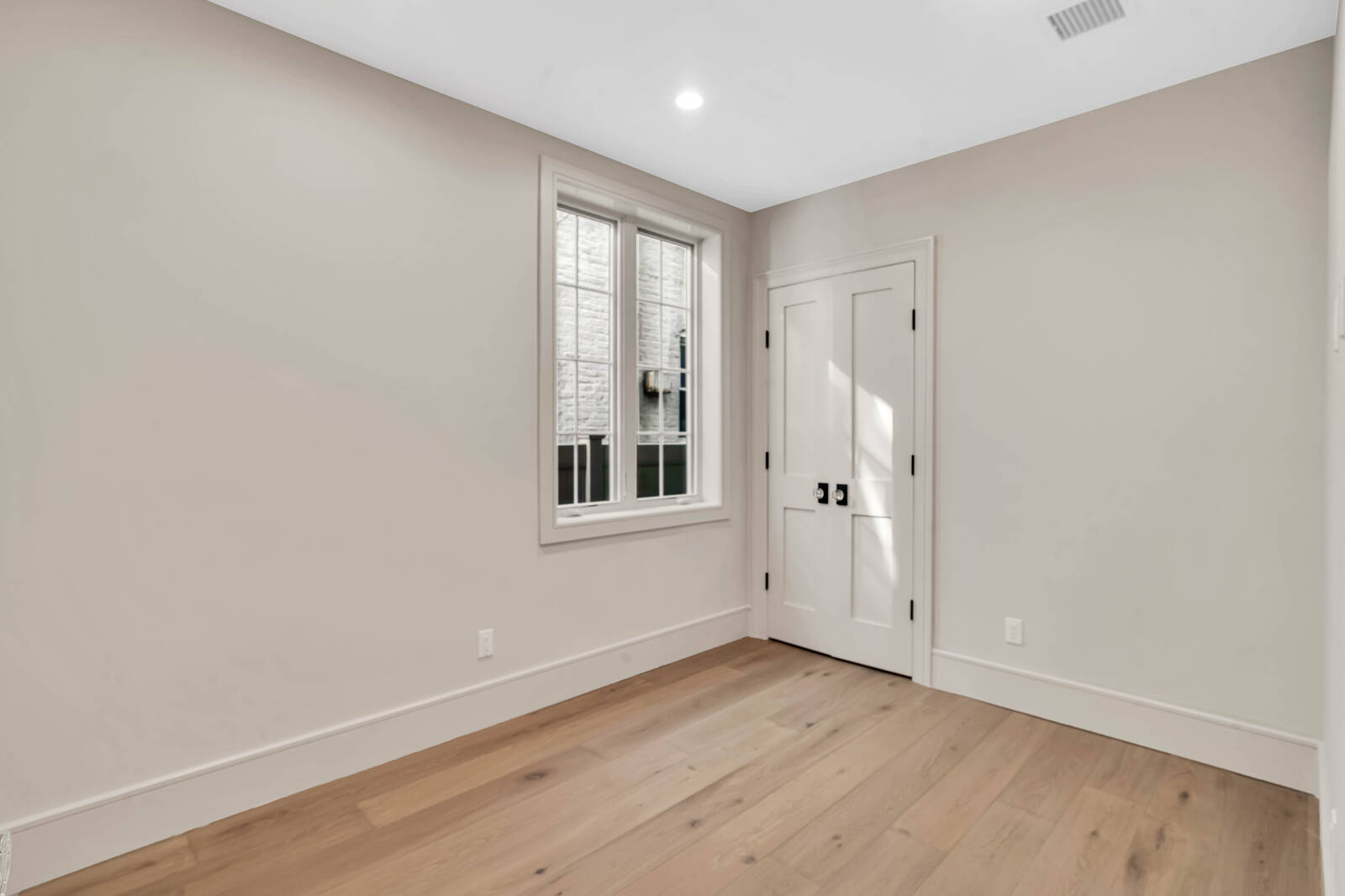 #19 photo, 368 92nd St, #1A, Bay Ridge , NY 11209