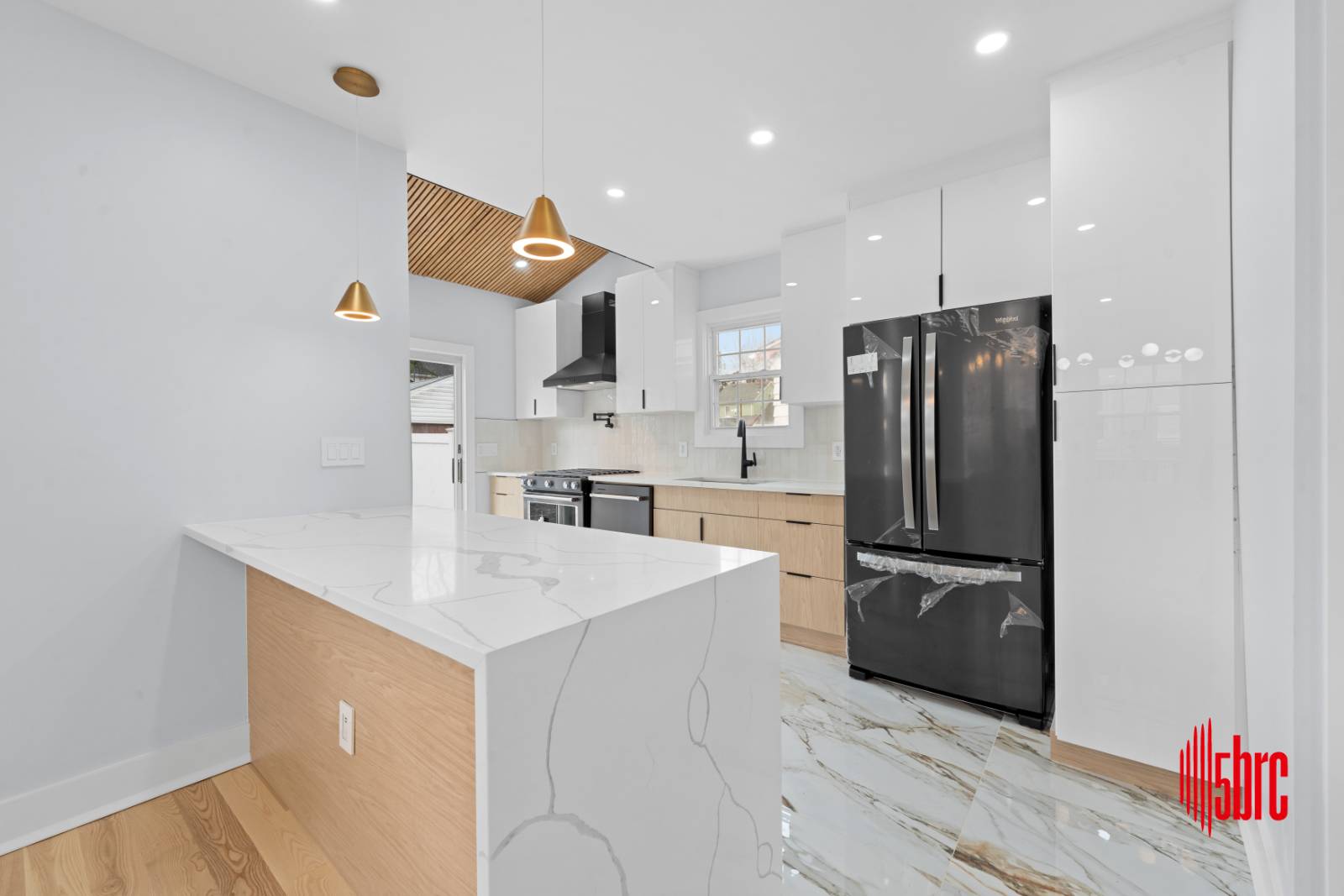 #20 photo, 34-26 209th Street, #Single Family, Bayside , NY 11361