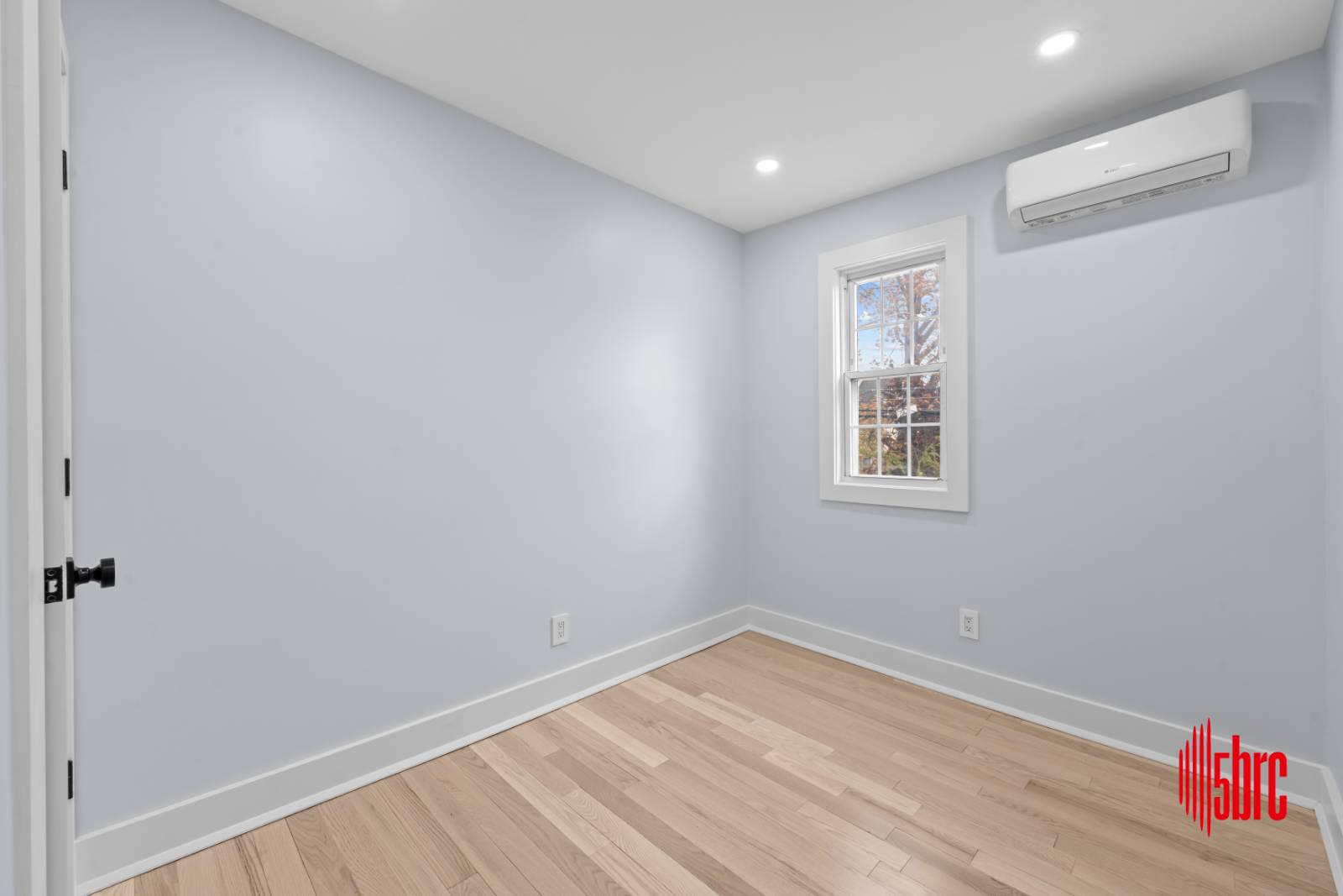 #23 photo, 34-26 209th Street, #Single Family, Bayside , NY 11361