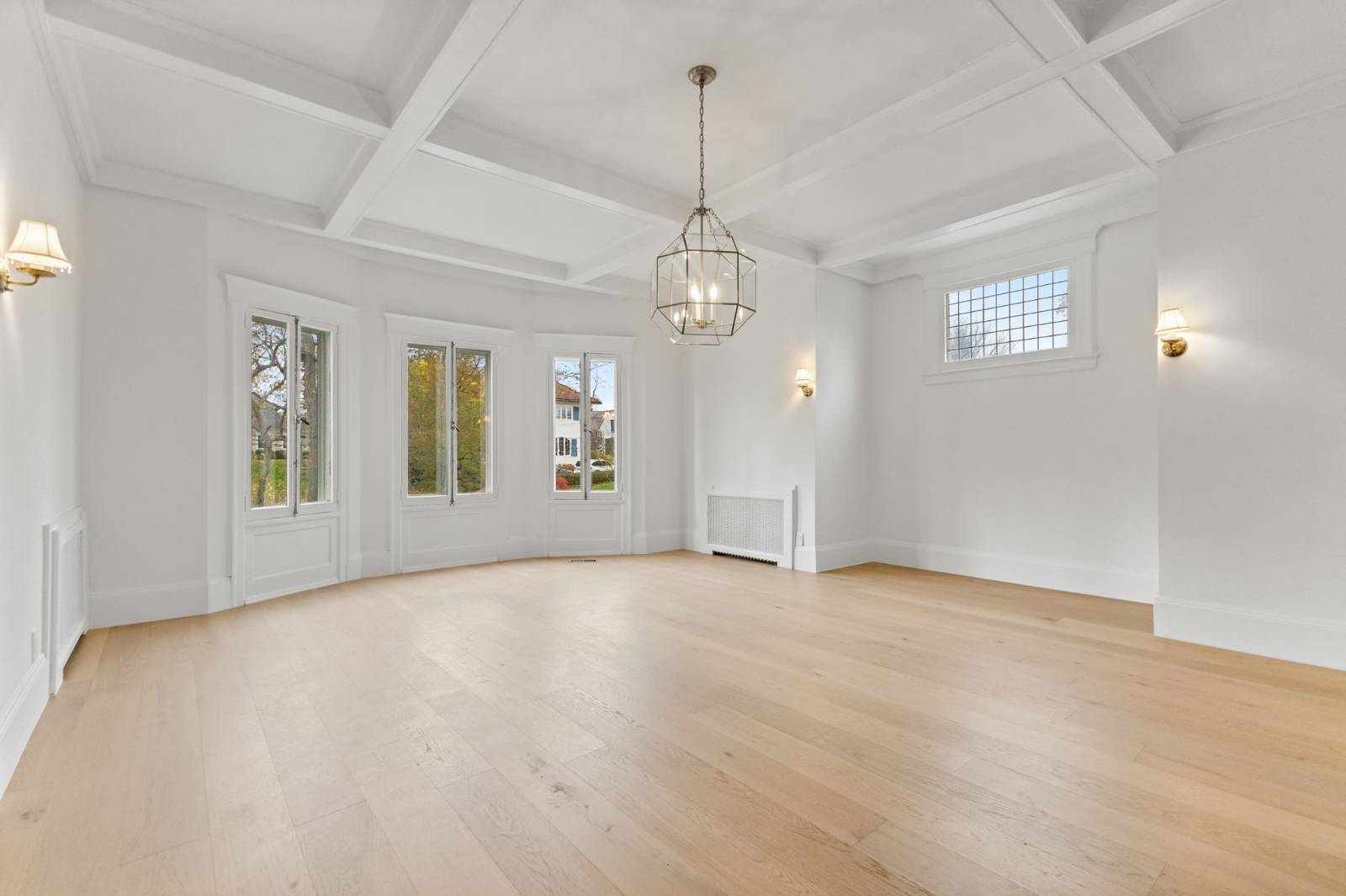 #13 photo, 158 Loring Ave, Pelham , NY 10803