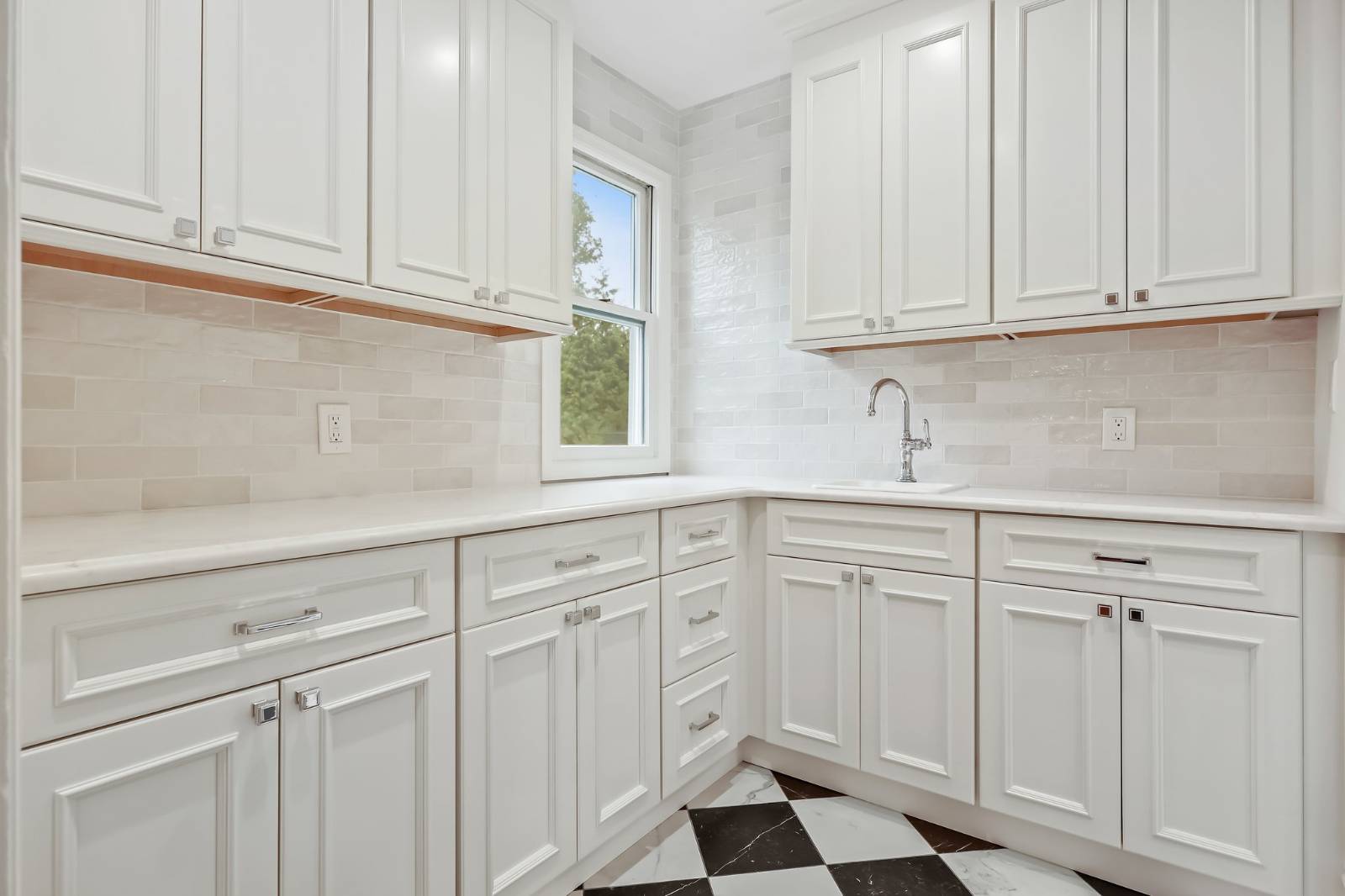 #14 photo, 158 Loring Ave, Pelham , NY 10803