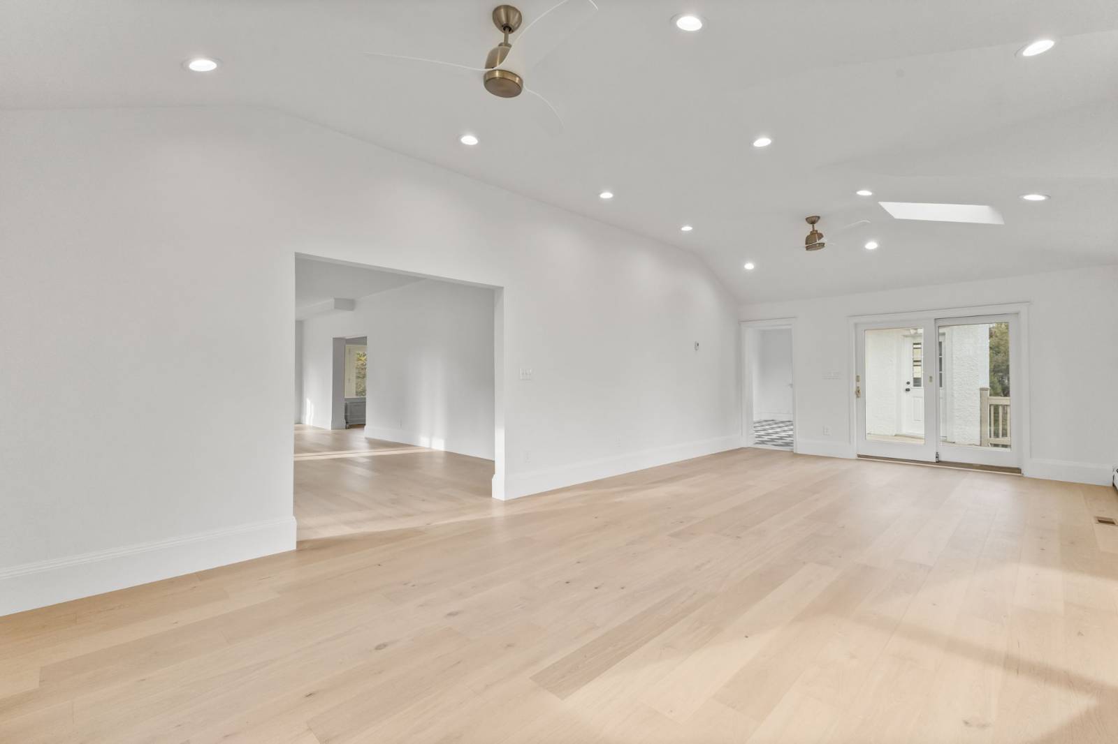 #18 photo, 158 Loring Ave, Pelham , NY 10803