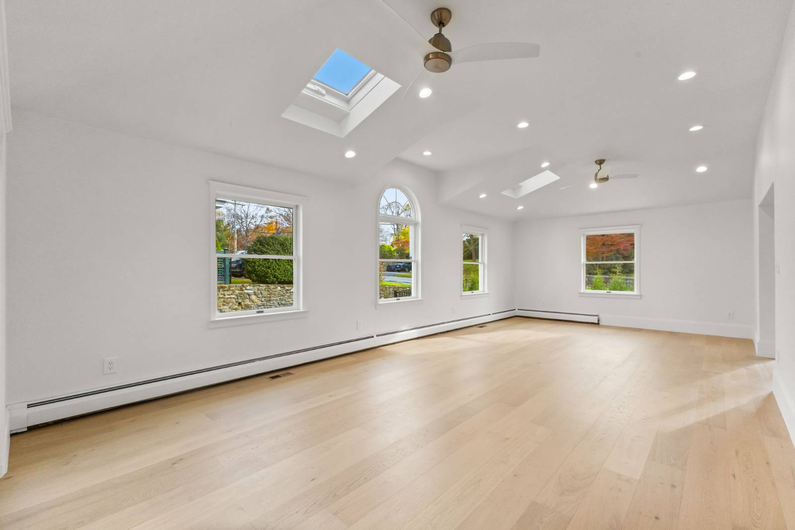 #22 photo, 158 Loring Ave, Pelham , NY 10803