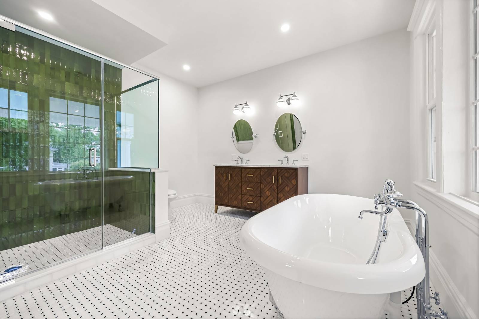 #30 photo, 158 Loring Ave, Pelham , NY 10803