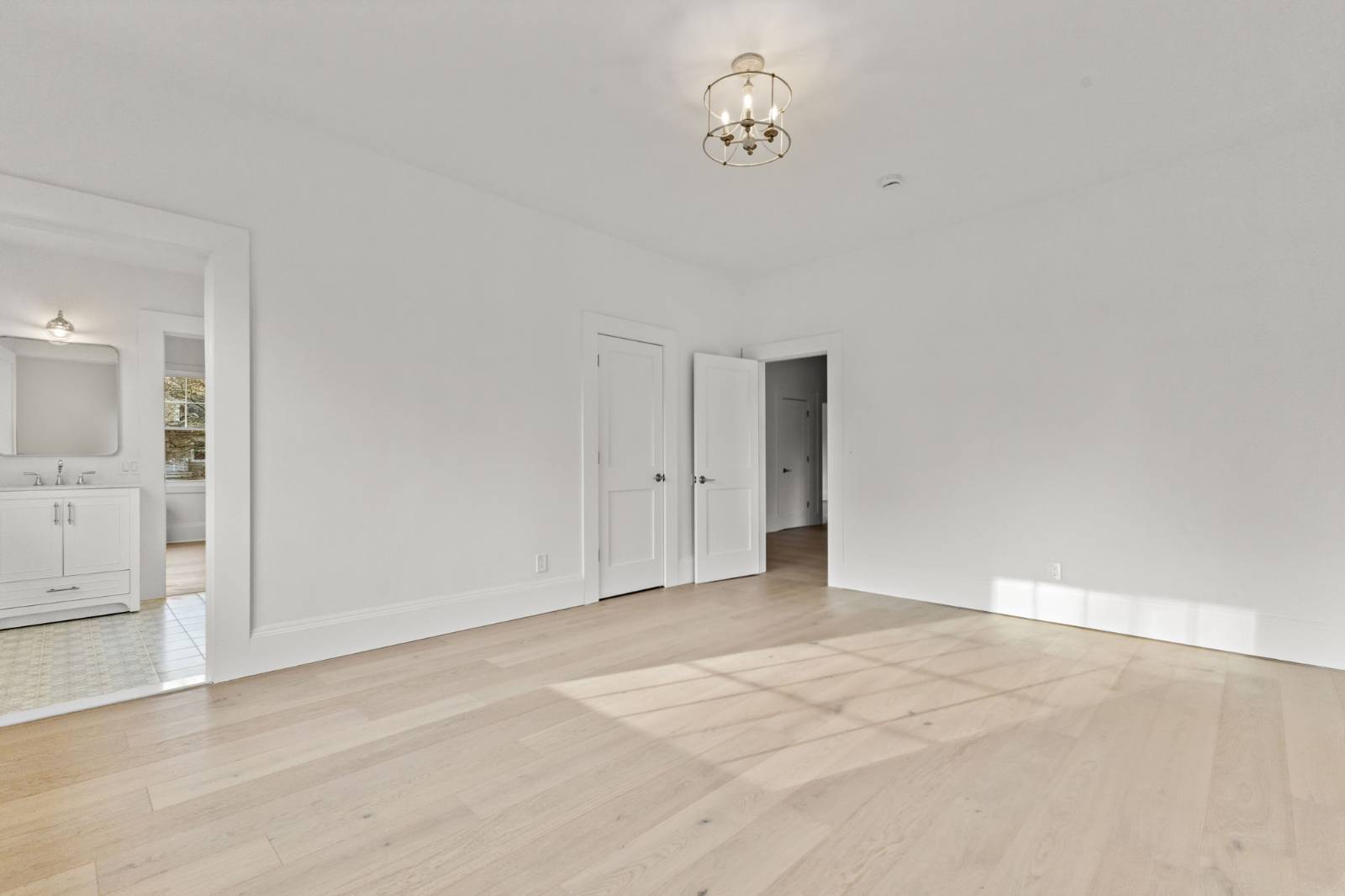 #35 photo, 158 Loring Ave, Pelham , NY 10803