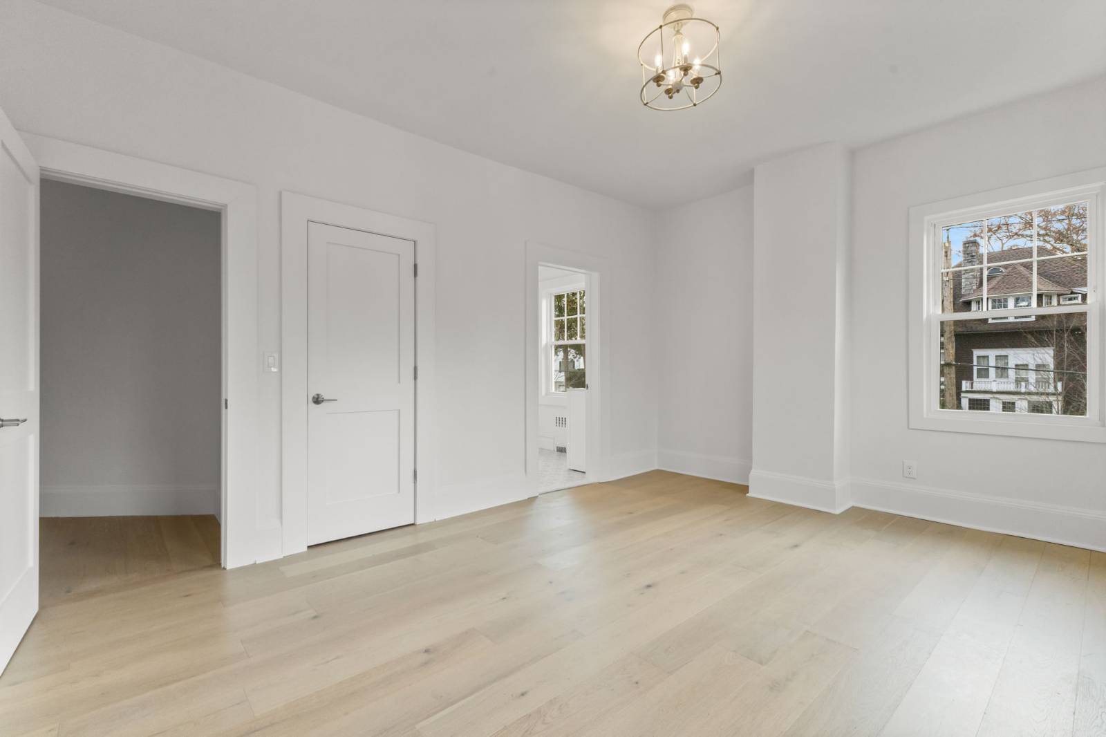 #37 photo, 158 Loring Ave, Pelham , NY 10803