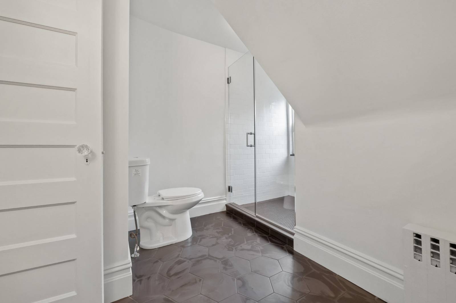 #40 photo, 158 Loring Ave, Pelham , NY 10803