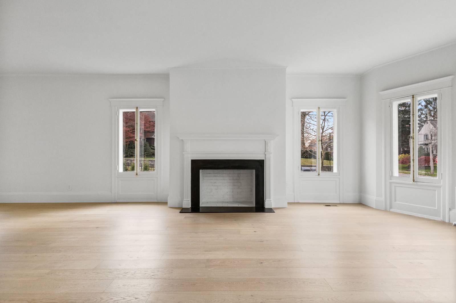 #5 photo, 158 Loring Ave, Pelham , NY 10803