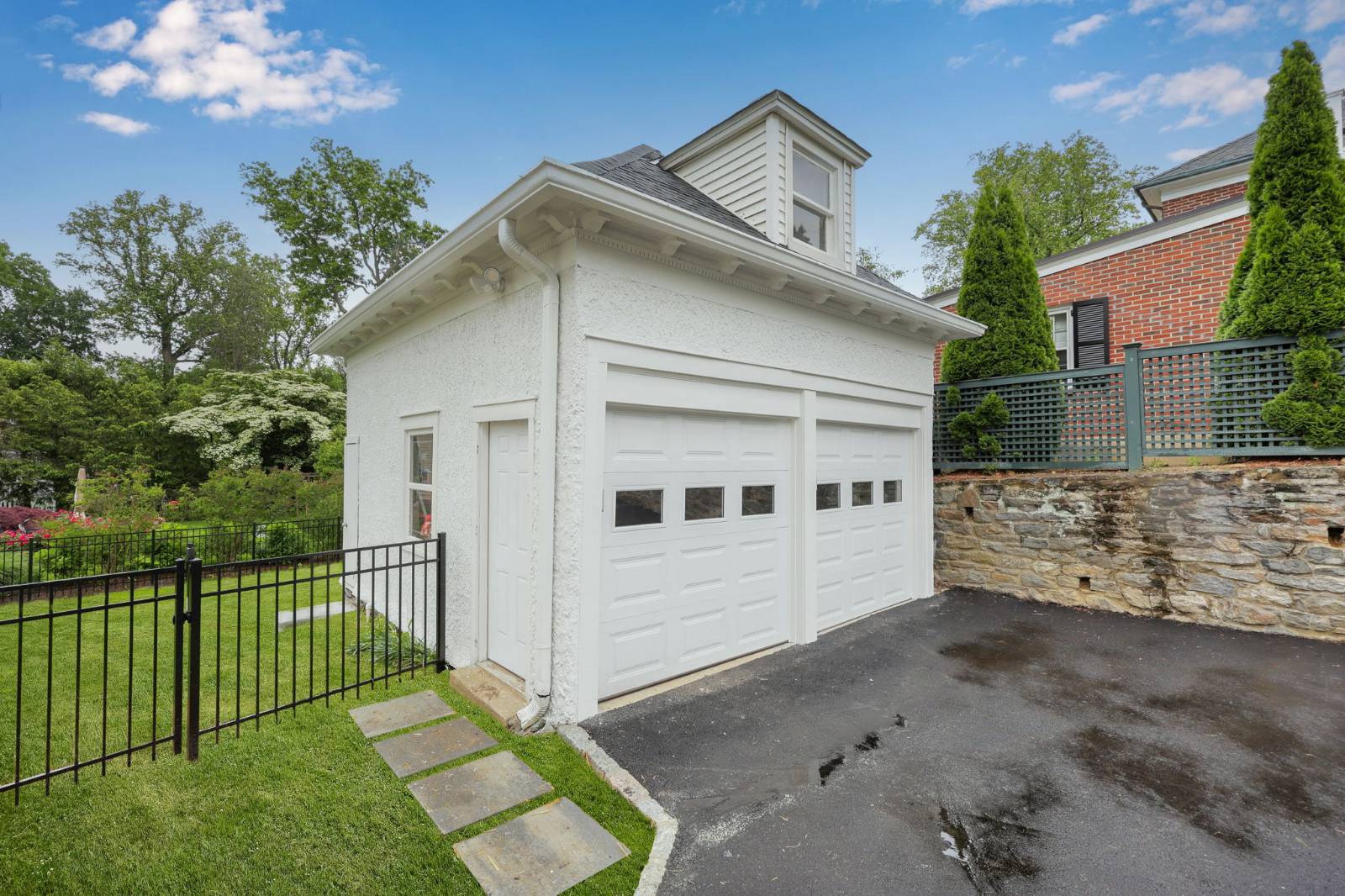 #56 photo, 158 Loring Ave, Pelham , NY 10803