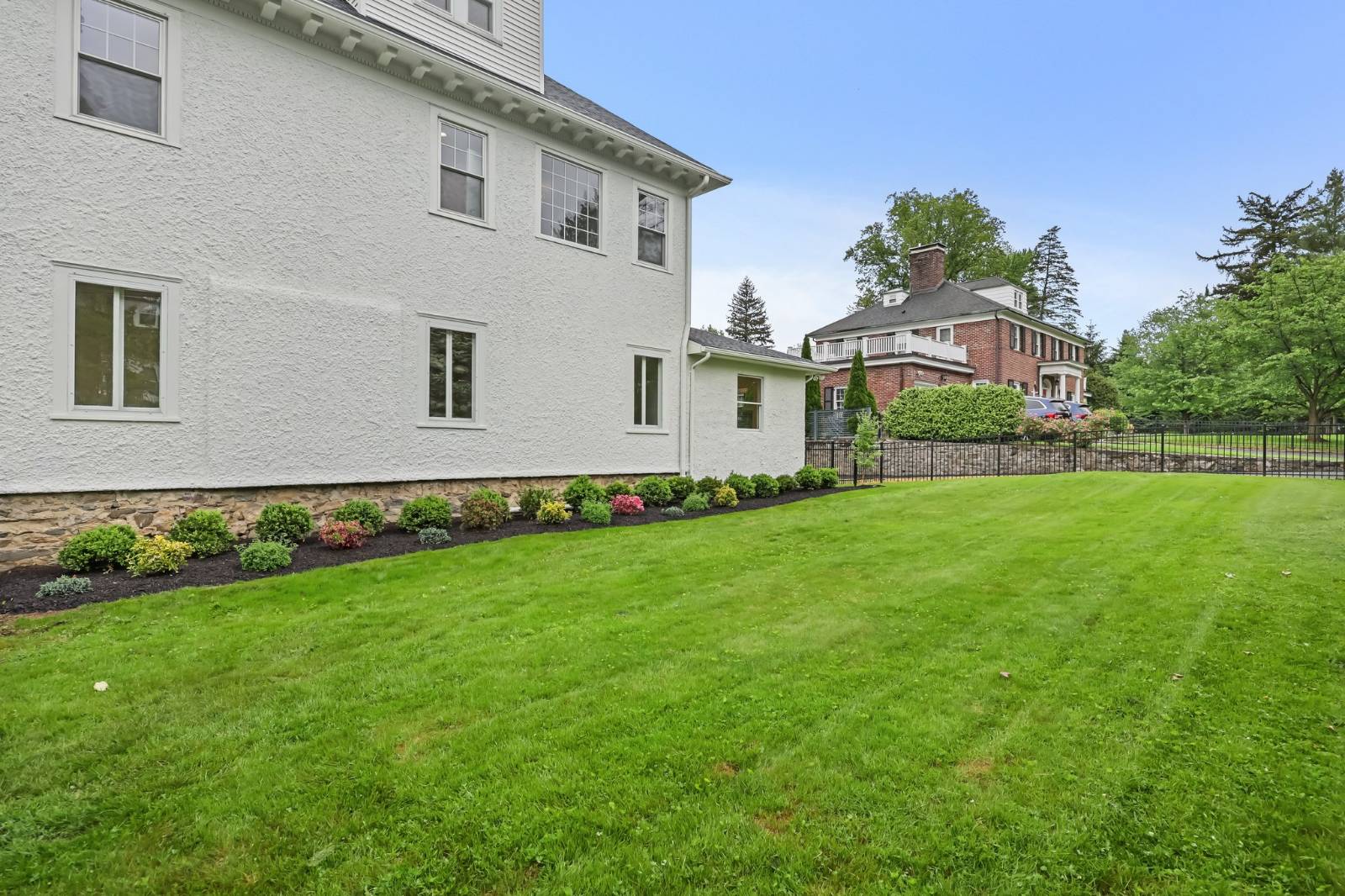 #57 photo, 158 Loring Ave, Pelham , NY 10803