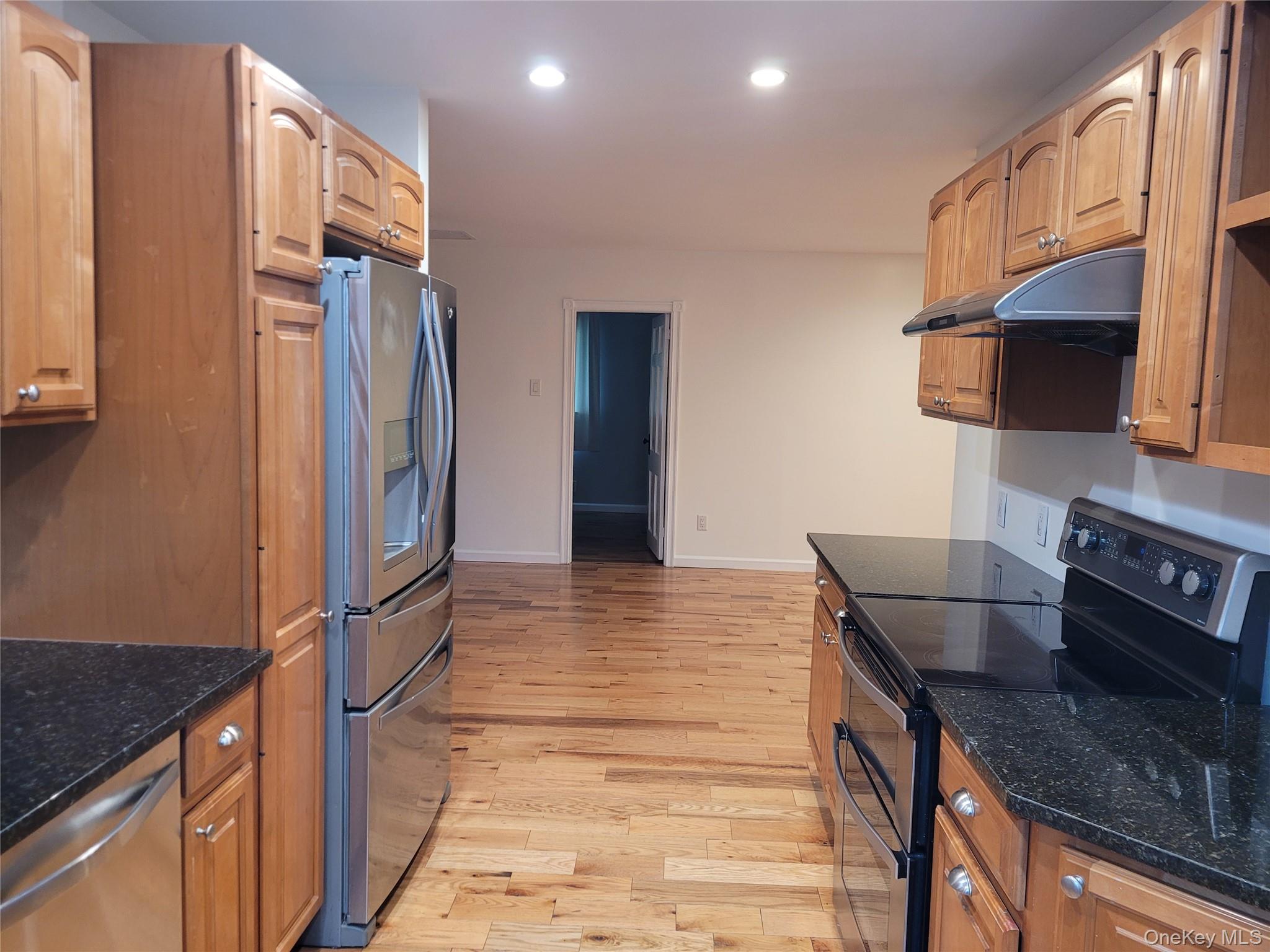 #16 photo, 31 Apricot Road, Rocky Point , NY 11778