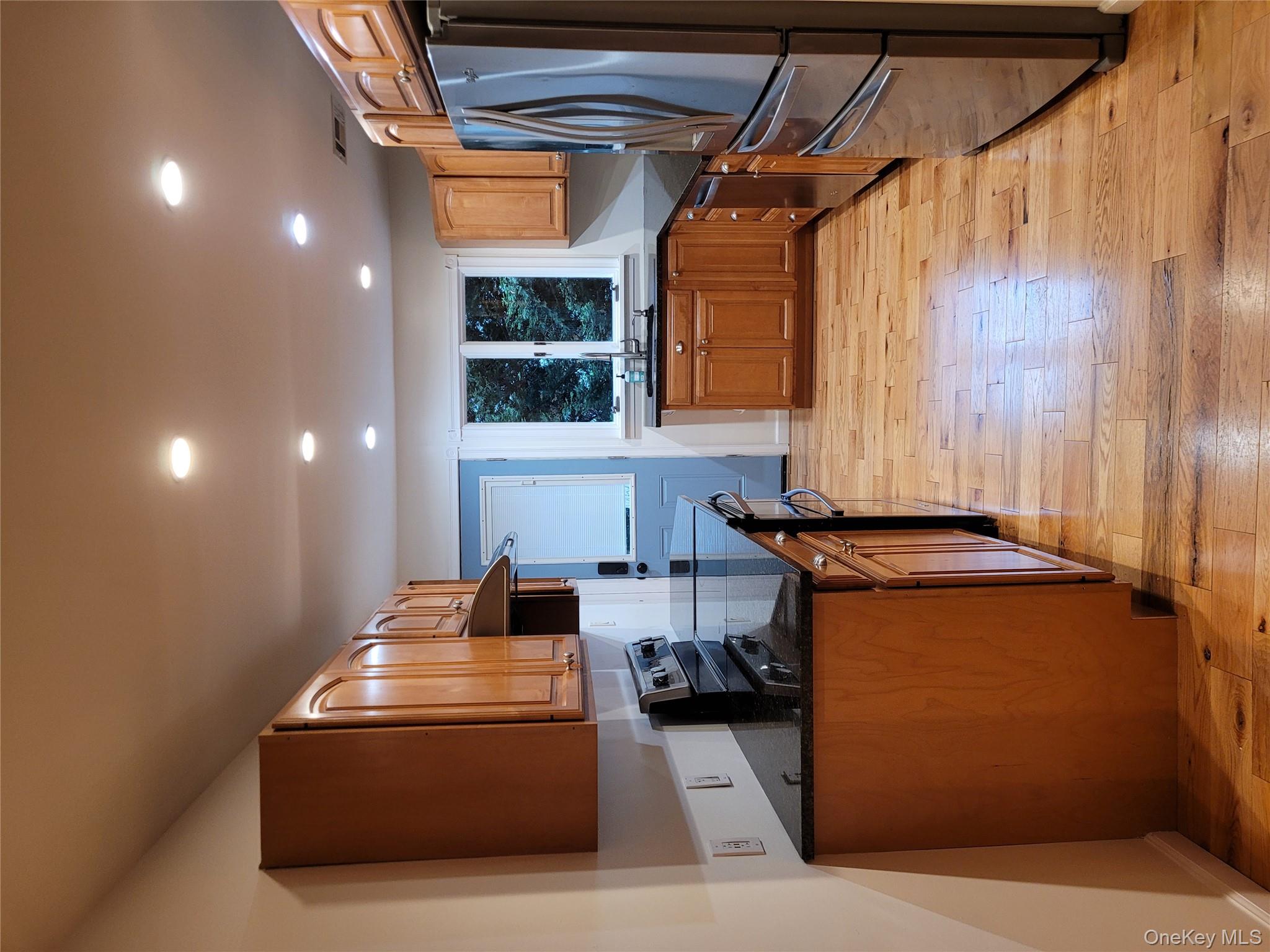 #20 photo, 31 Apricot Road, Rocky Point , NY 11778